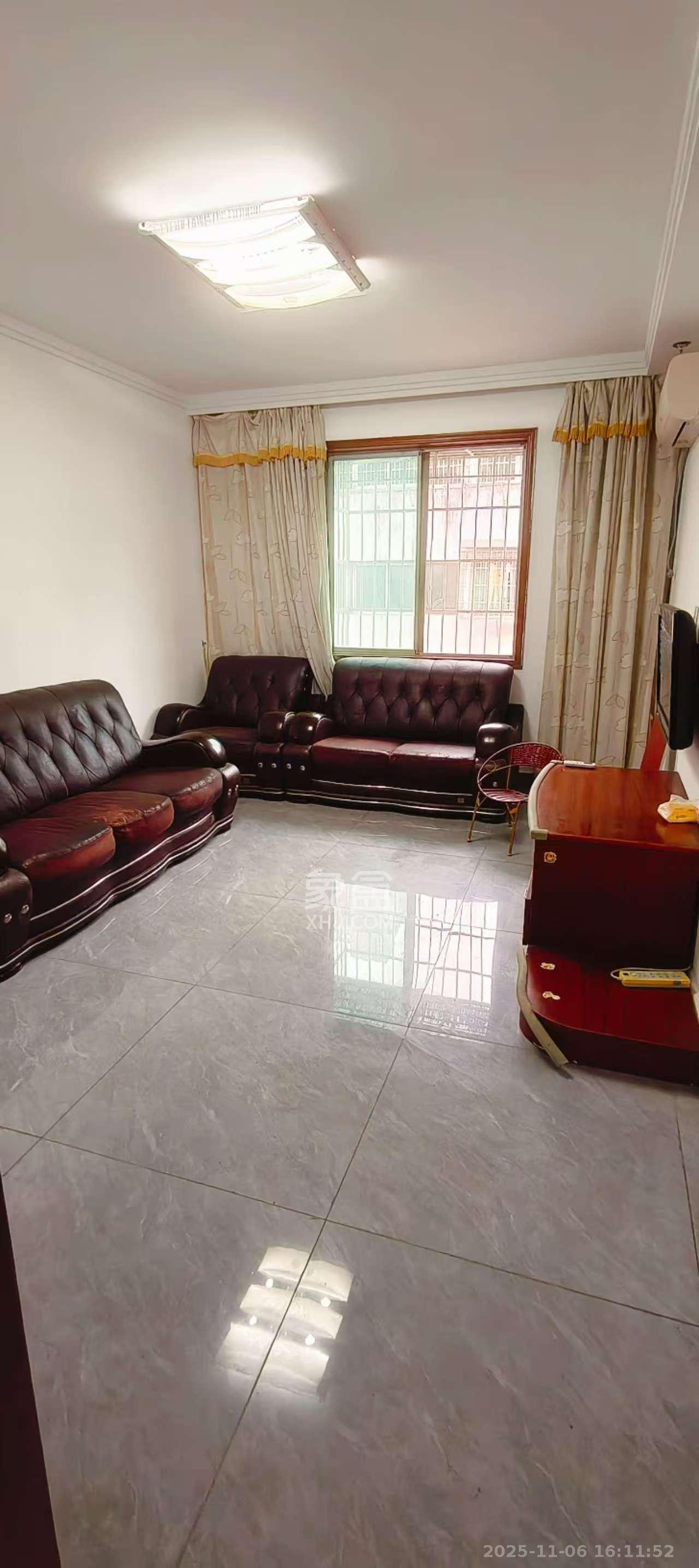 茶叶大市场“山水茗园”  2室2厅1卫    1300.0元/月