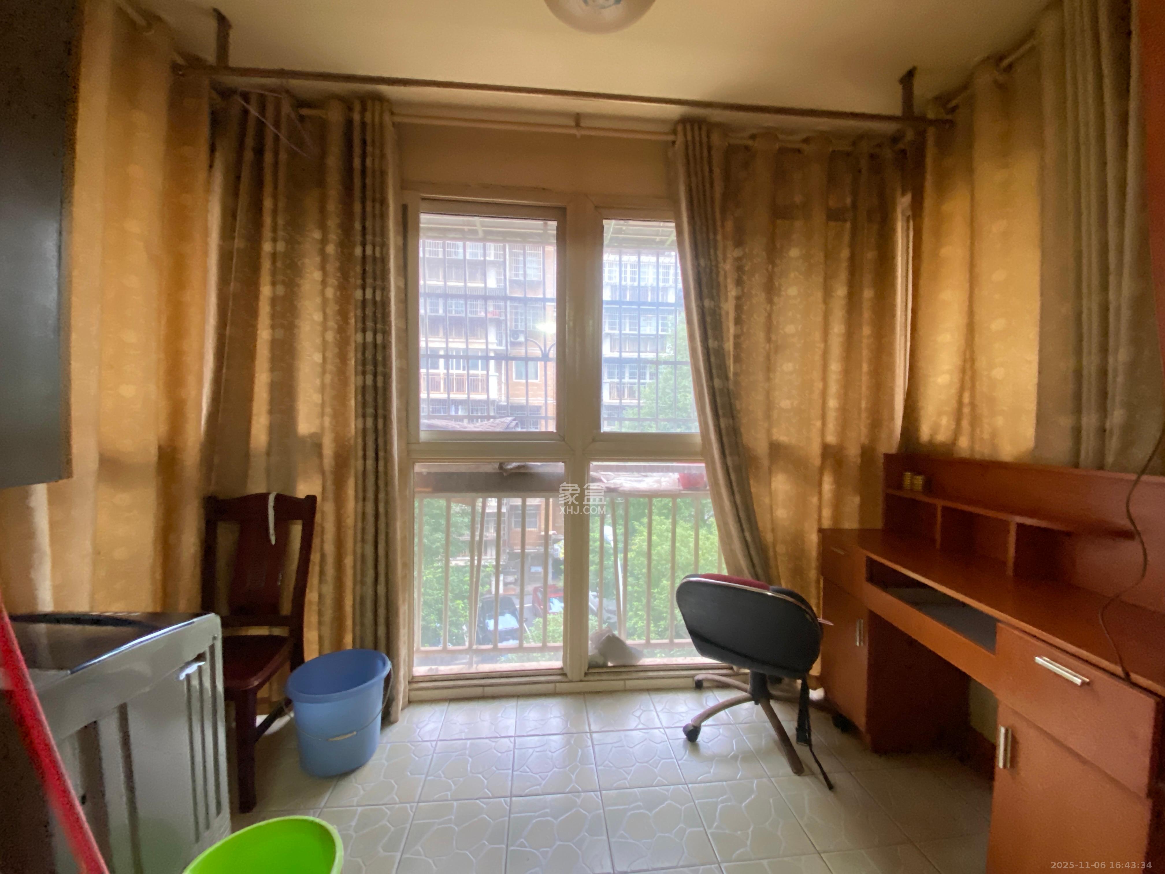 景环小区  2室2厅1卫    1600.0元/月室内图