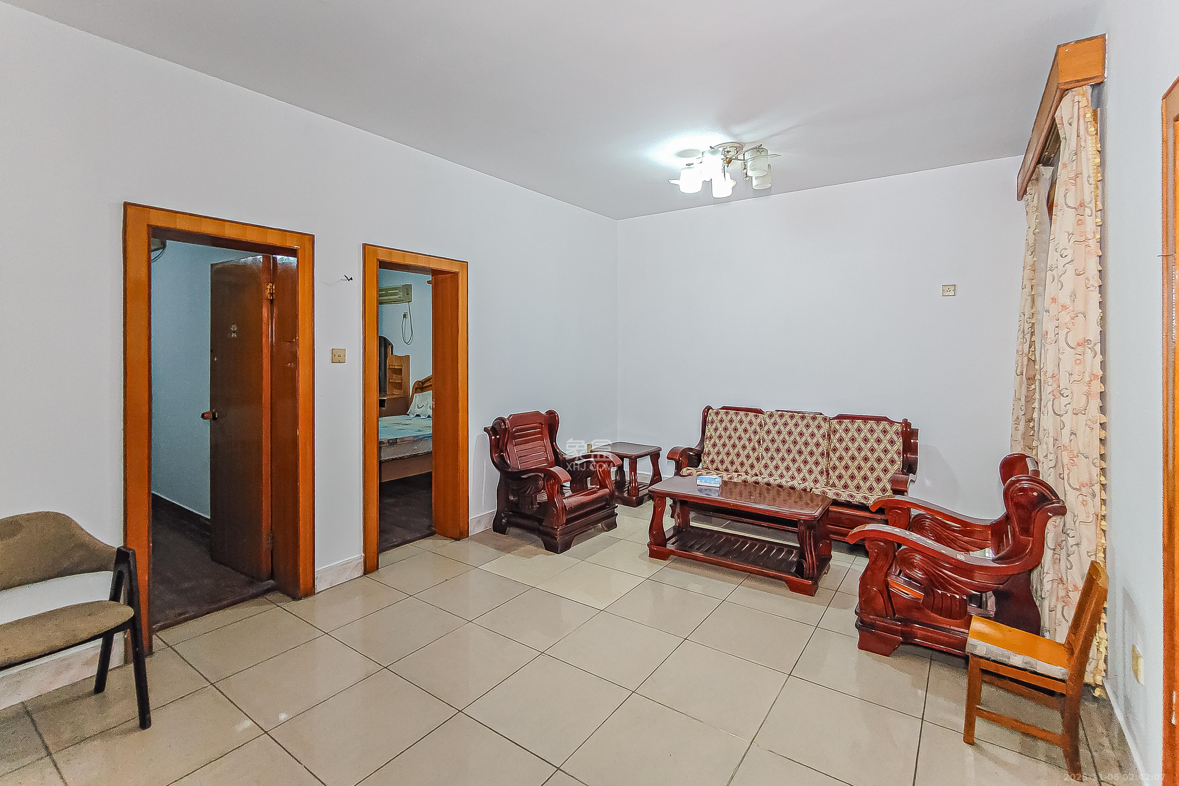 长沙理工大学侯家塘校区教职工宿舍  2室1厅1卫    55.0万