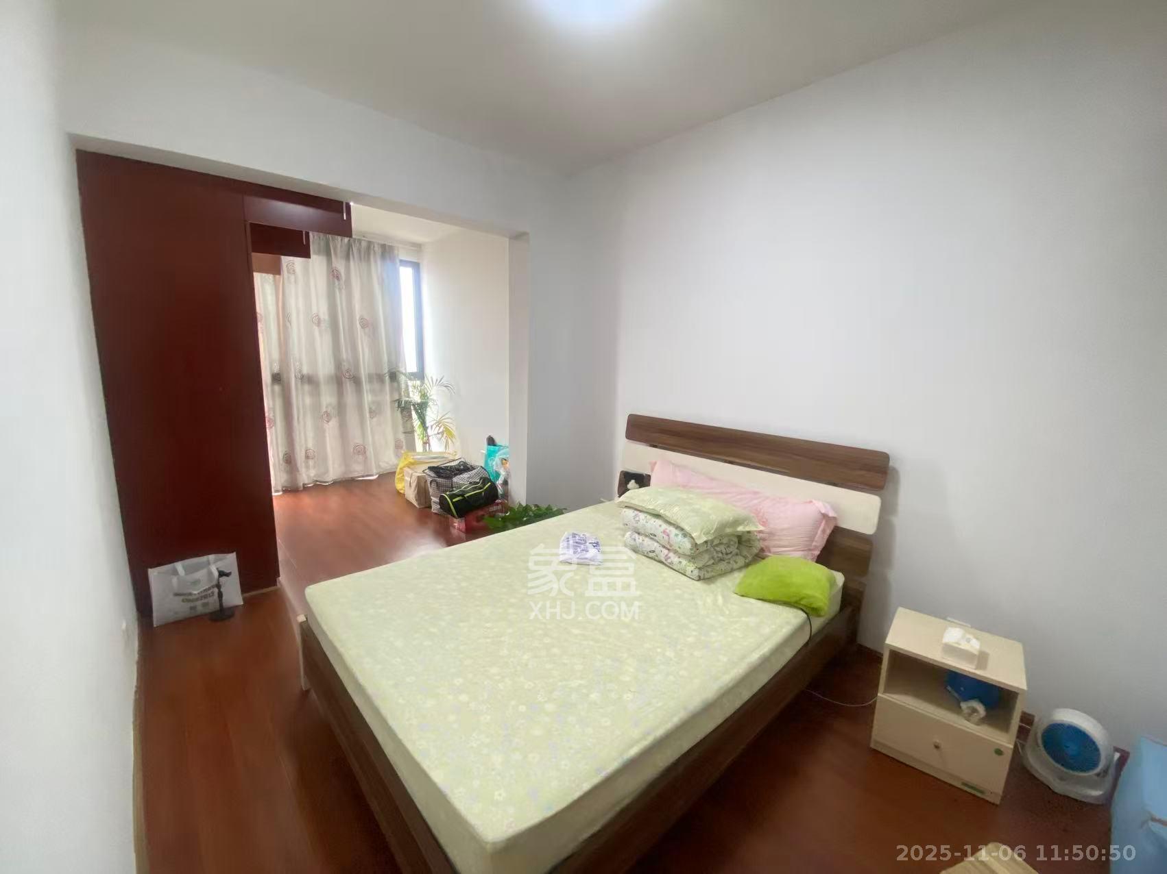 湘瑞嘉园  4室2厅2卫    2500.0元/月室内图