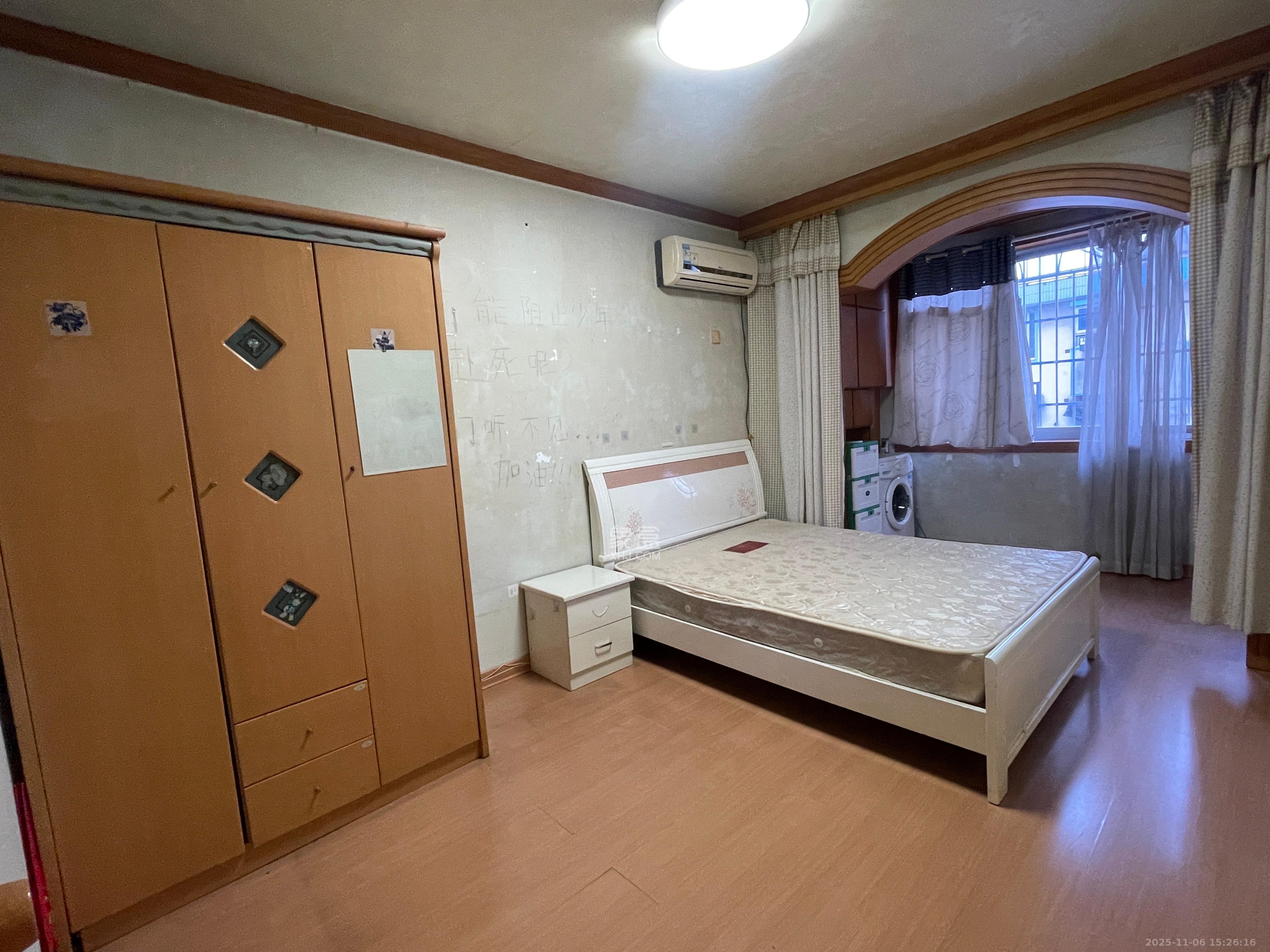 百纺大院宿舍  2室2厅1卫    1200.0元/月室内图