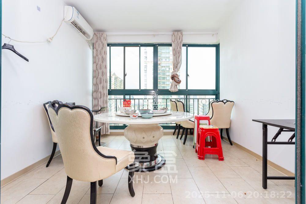 恒大名都  5室2厅3卫    4000.0元/月室内图