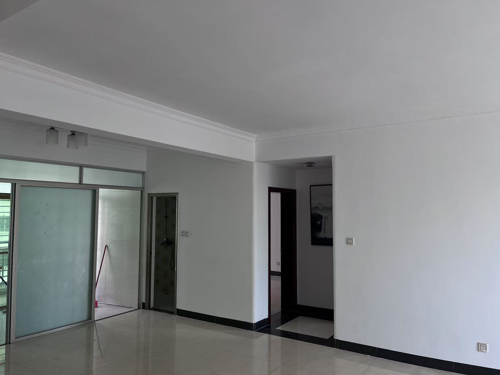 省人大机关住宅小区(海南省人大常委会机关住宅小区) 4室2厅2卫 4000.0元/月 省人大机关住宅小区(海南省人大常委会机关住宅小区) 4室2厅2卫 4000.0元/月室内图