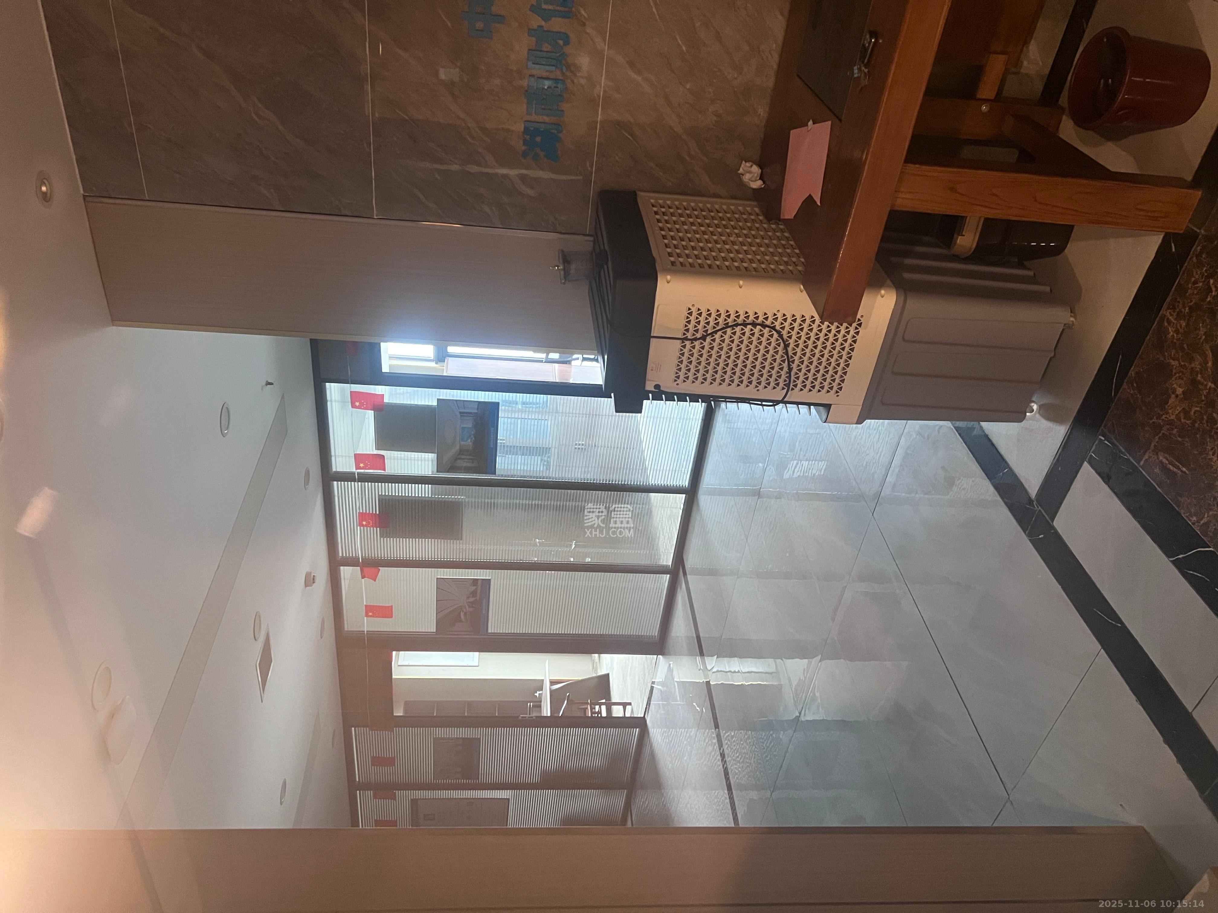 启迪协信中心  1室1厅1卫    2500.0元/月