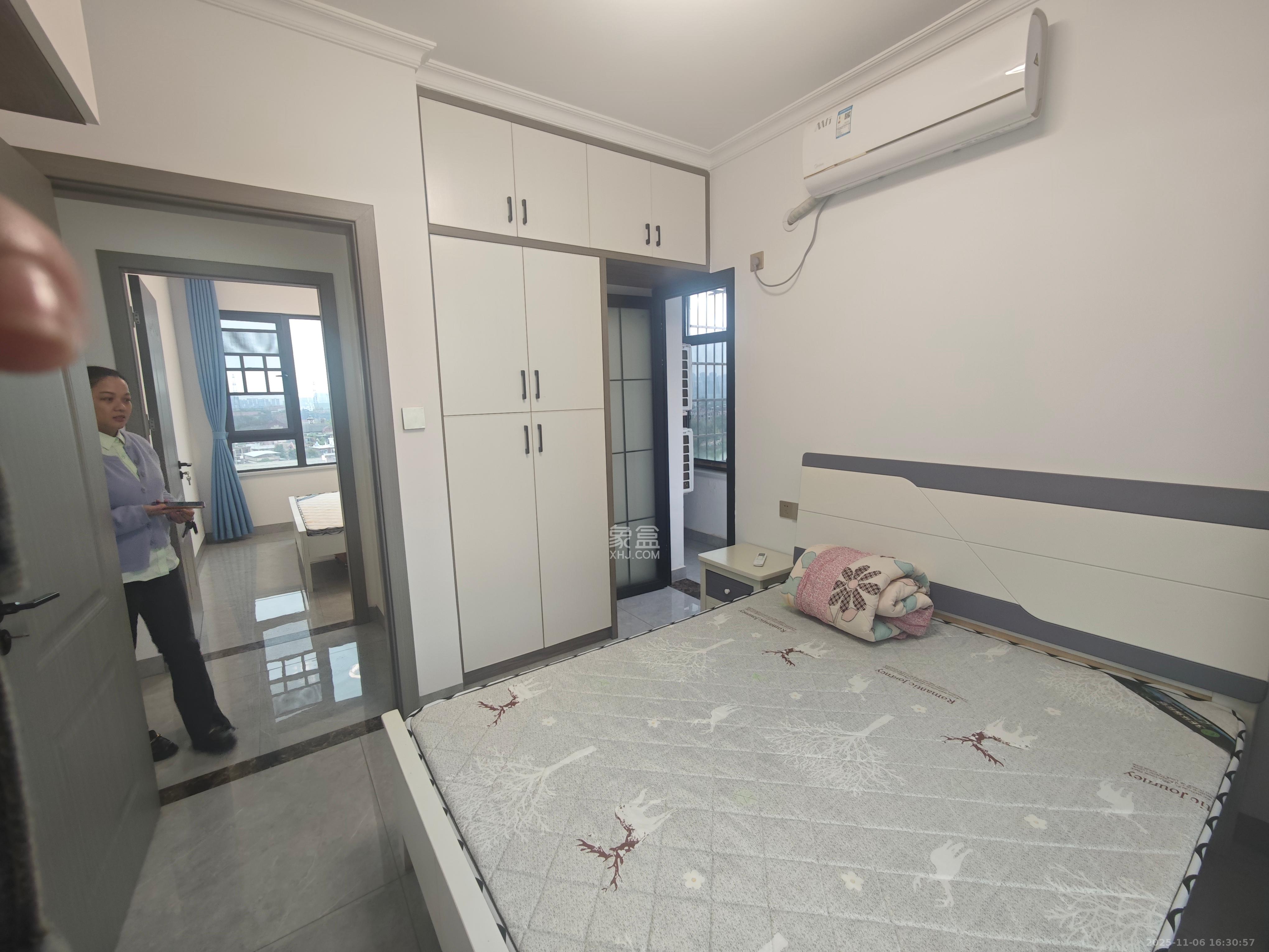 东合新苑  2室2厅1卫    2400.0元/月室内图