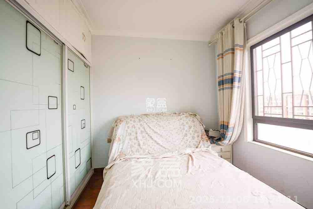 中信凯旋蓝岸(中信新城三期) 2室2厅2卫 2000.0元/月 中信凯旋蓝岸(中信新城三期) 2室2厅2卫 2000.0元/月室内图