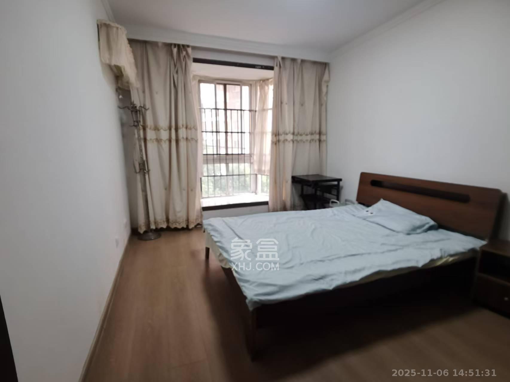 华欣公寓  2室2厅1卫    1500.0元/月室内图