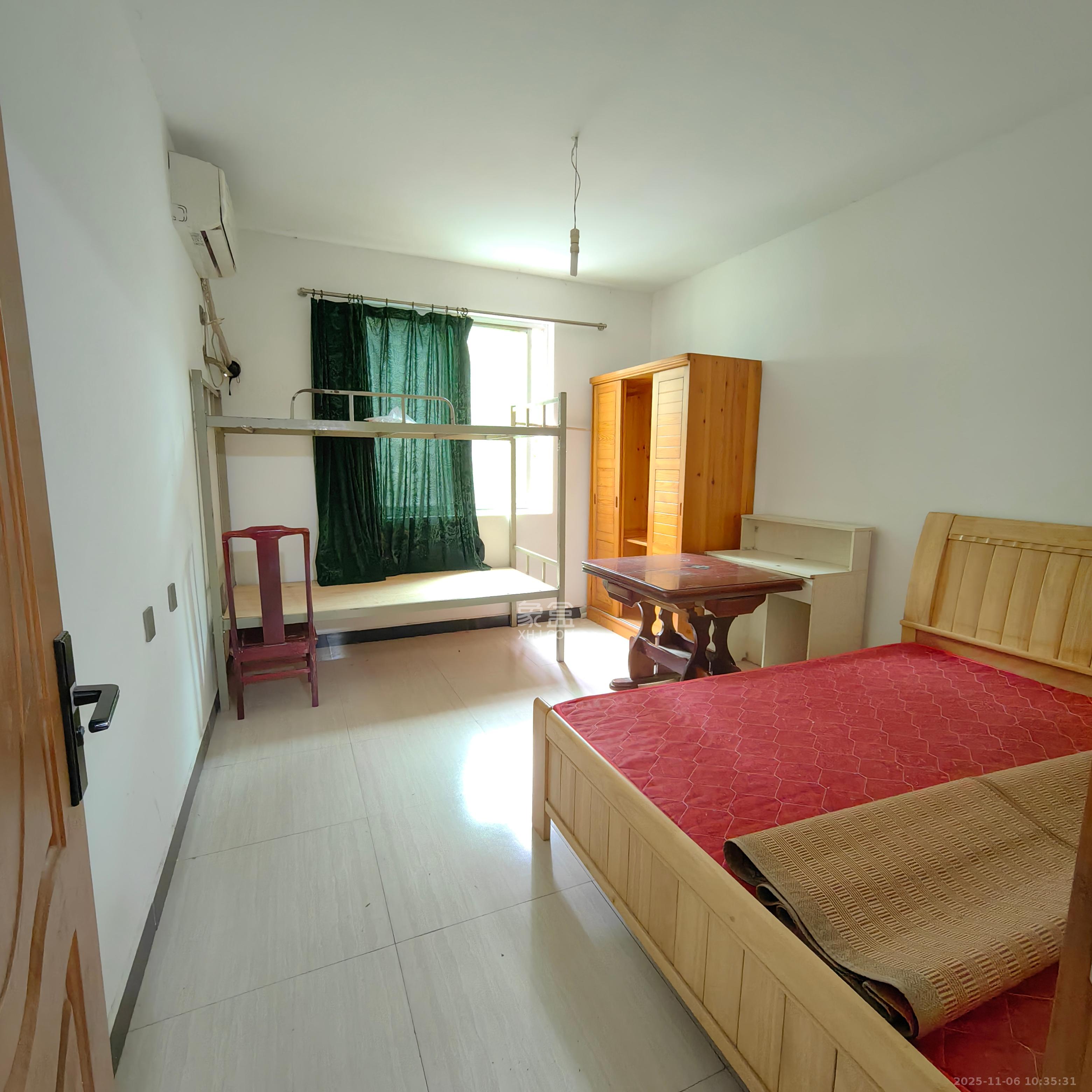 中南汽车世界  2室2厅1卫    1000.0元/月室内图