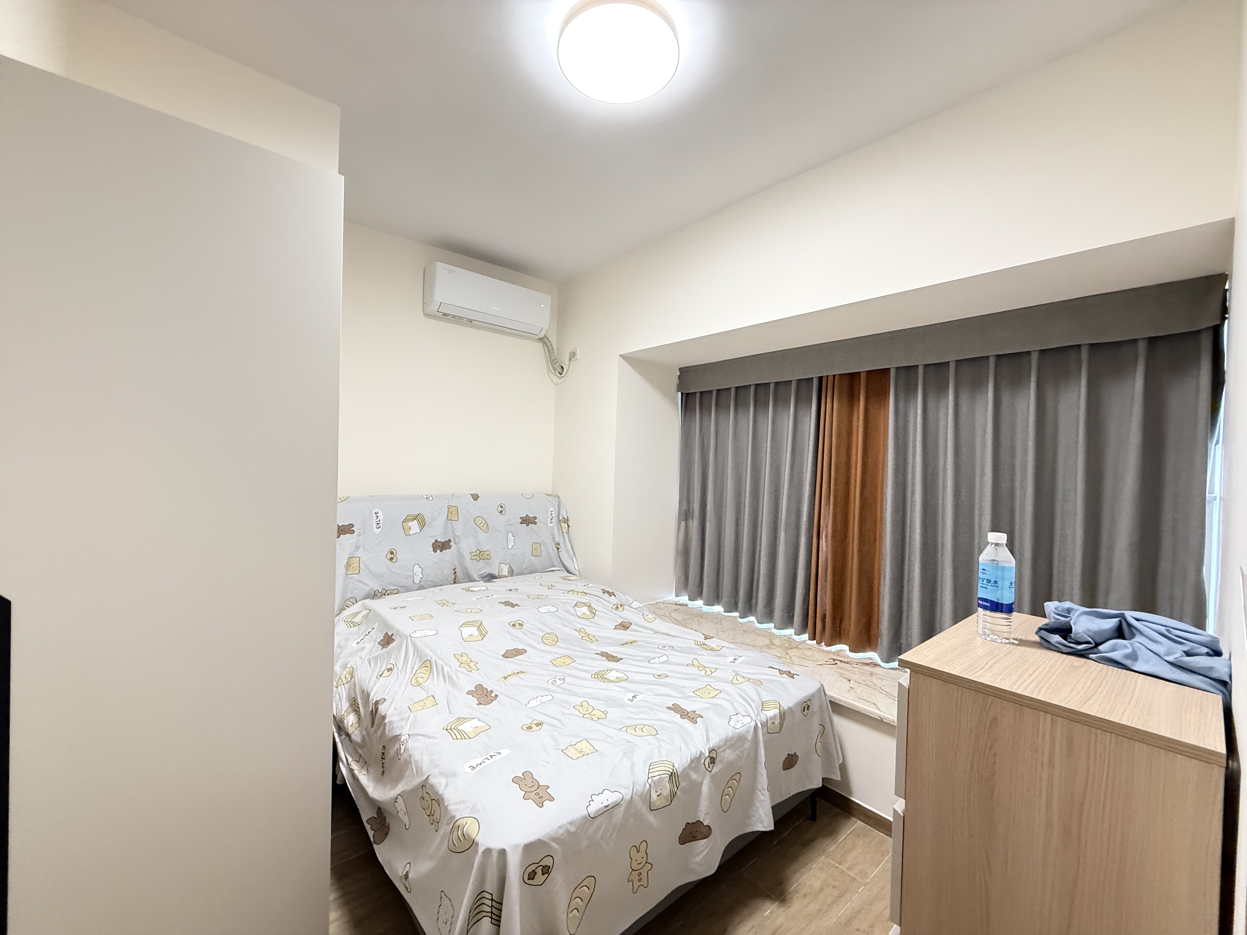 金湖壹号  5室2厅2卫    6200.0元/月室内图