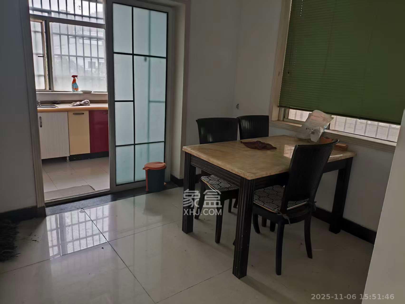 仁和雨花家园  3室2厅2卫    2500.0元/月室内图