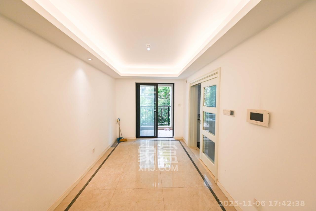 万科魅力之城观澜里 4室2厅2卫 3000.0元/月 万科魅力之城观澜里 4室2厅2卫 3000.0元/月室内图