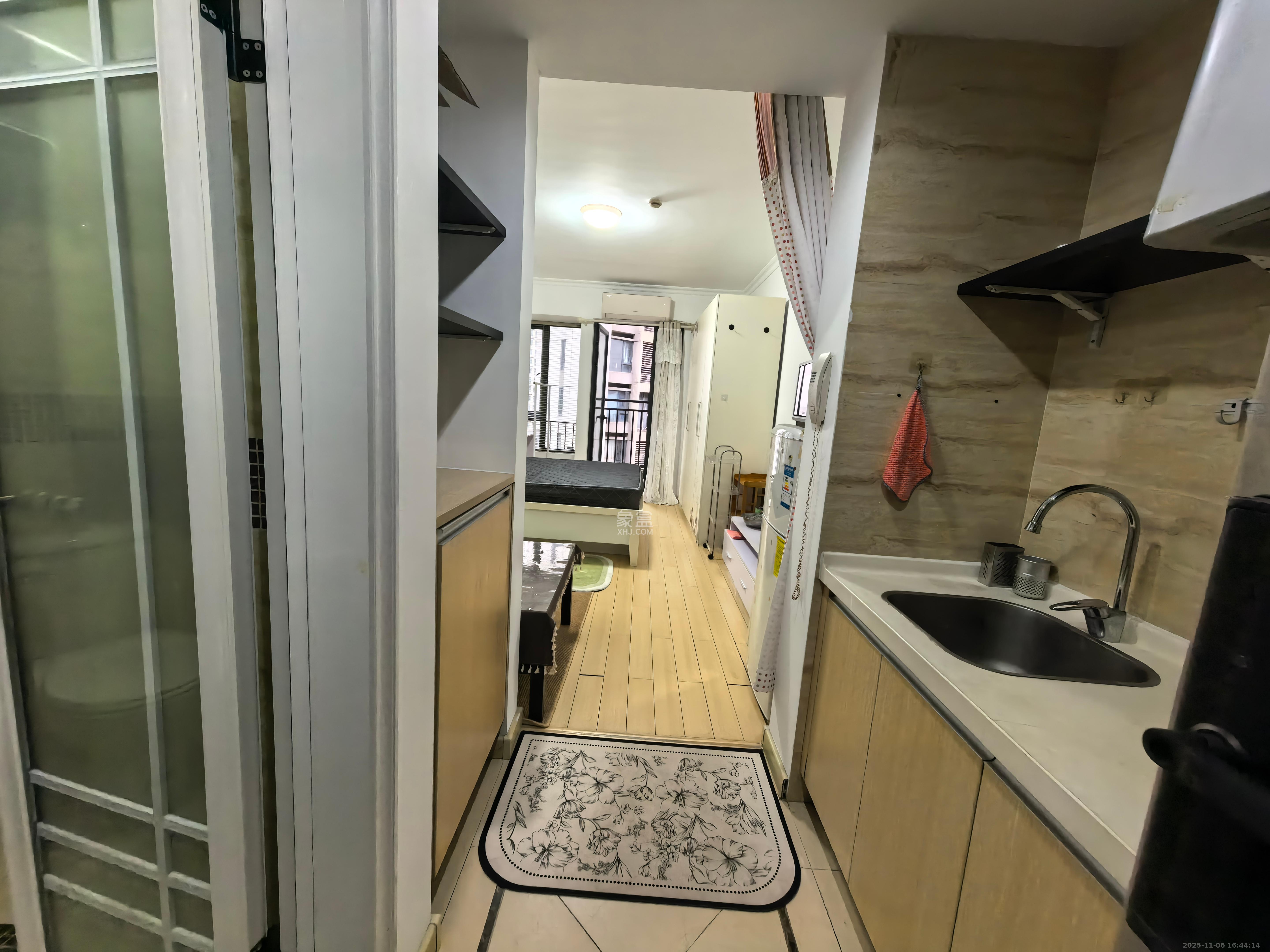 万科城市花园  1室1厅0卫    1100.0元/月室内图