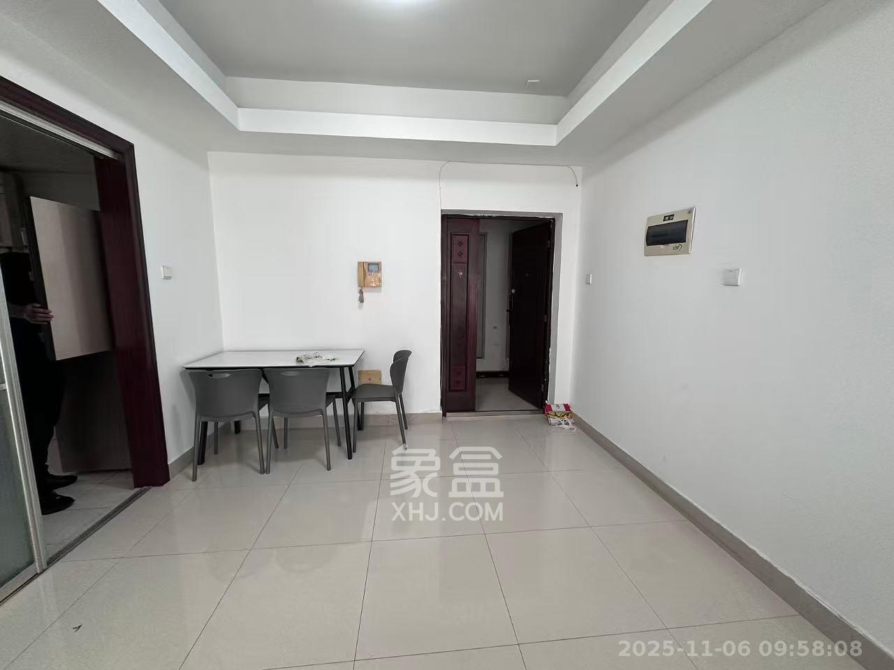 金麓国际  2室2厅1卫    2100.0元/月室内图