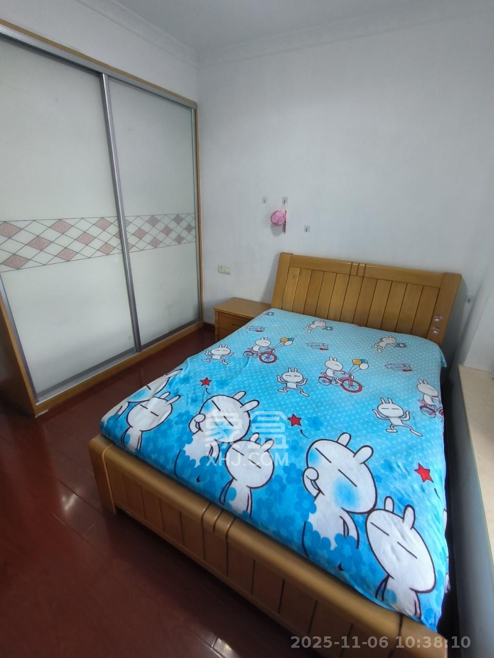 天天向上 2室2厅1卫 2000.0元/月 天天向上 2室2厅1卫 2000.0元/月室内图