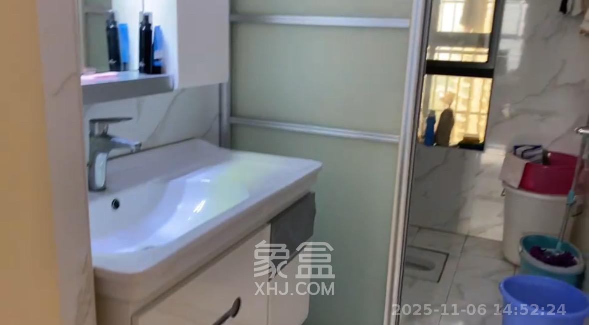 保利麓谷林语C区  4室2厅2卫    4000.0元/月室内图