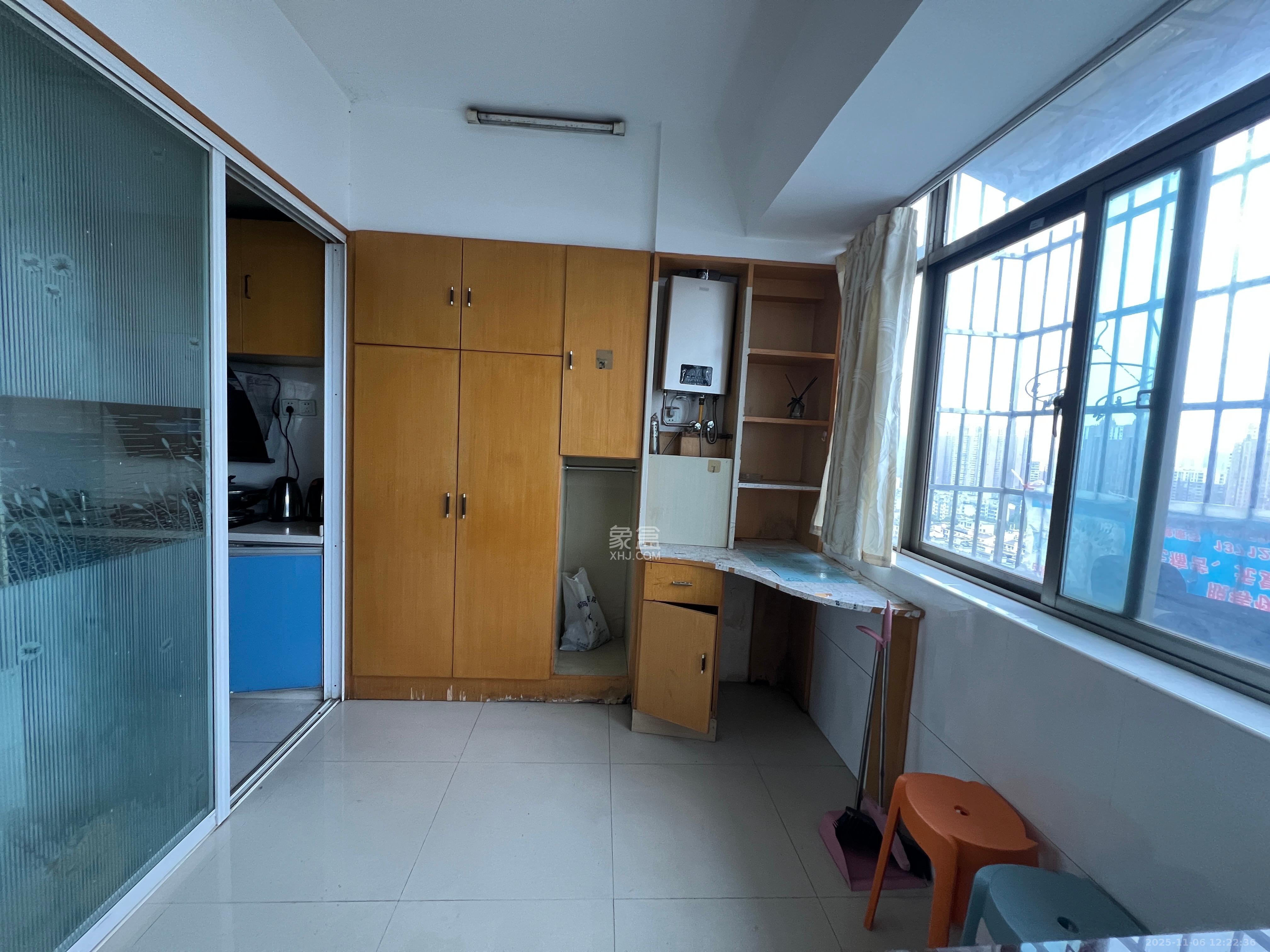 香颂国际  1室0厅0卫    1200.0元/月室内图