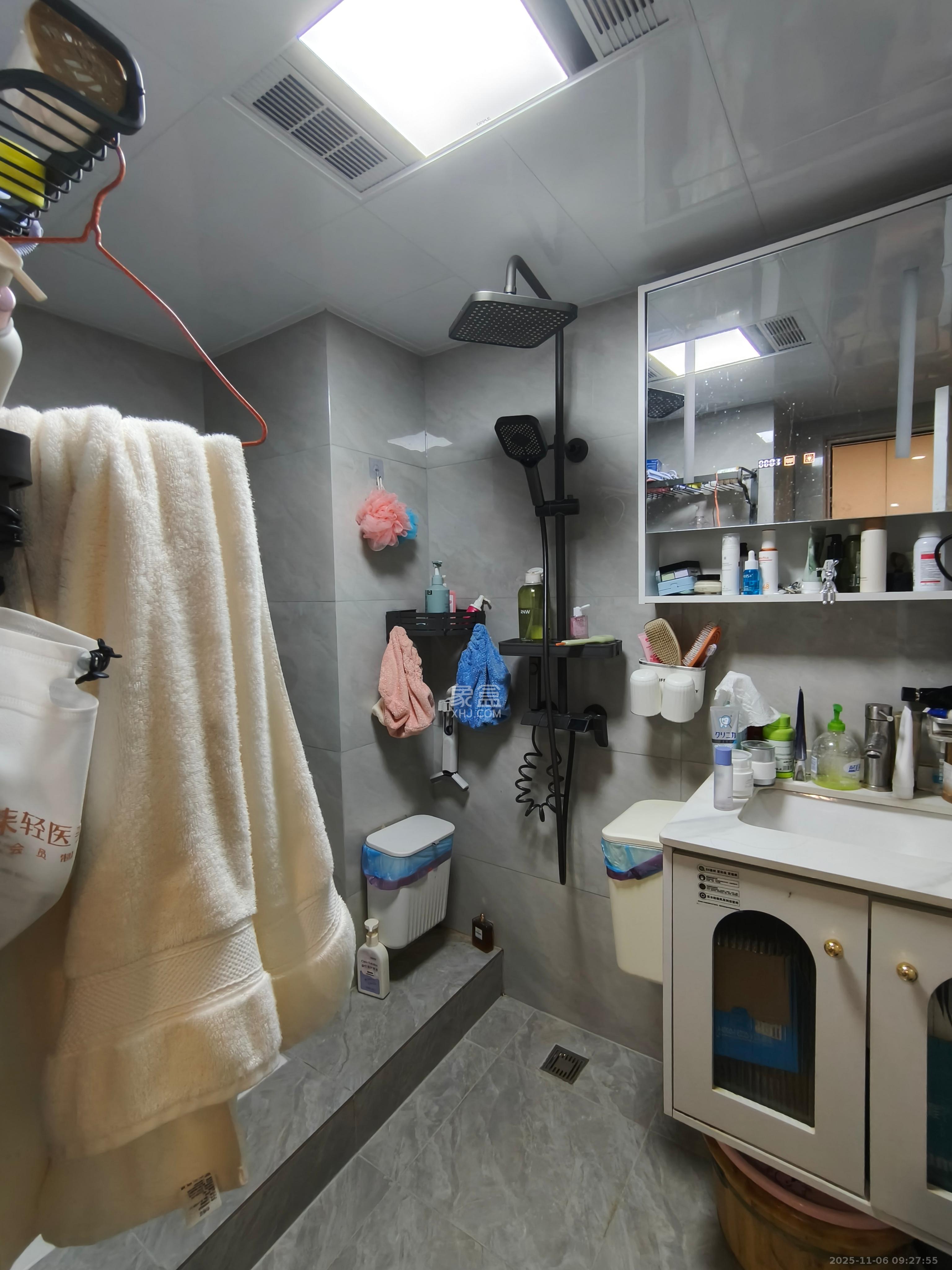 南益名士豪庭  2室1厅1卫    2200.0元/月室内图