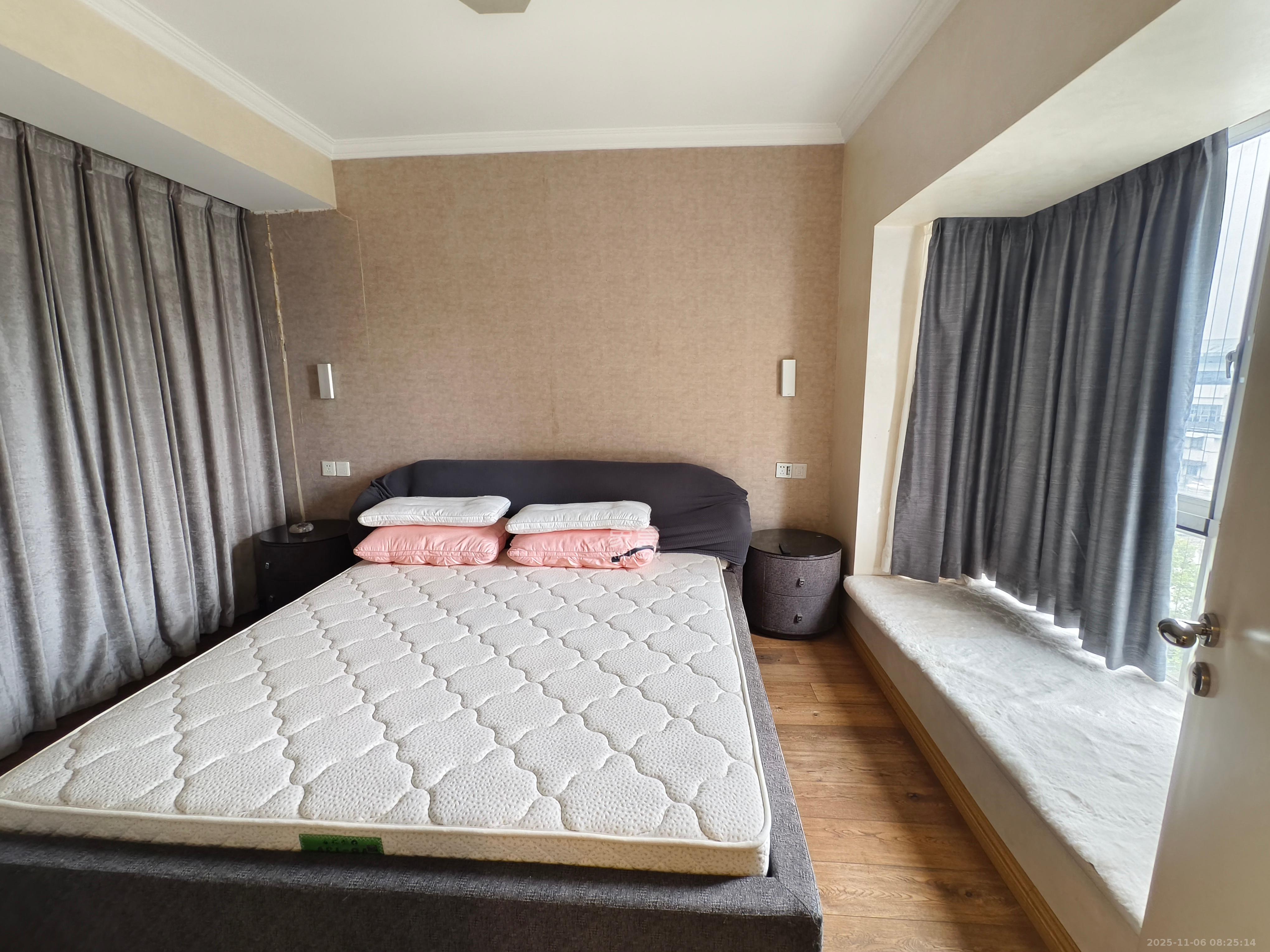 银轩铭誉（四海怡家）  1室1厅1卫    3000.0元/月室内图