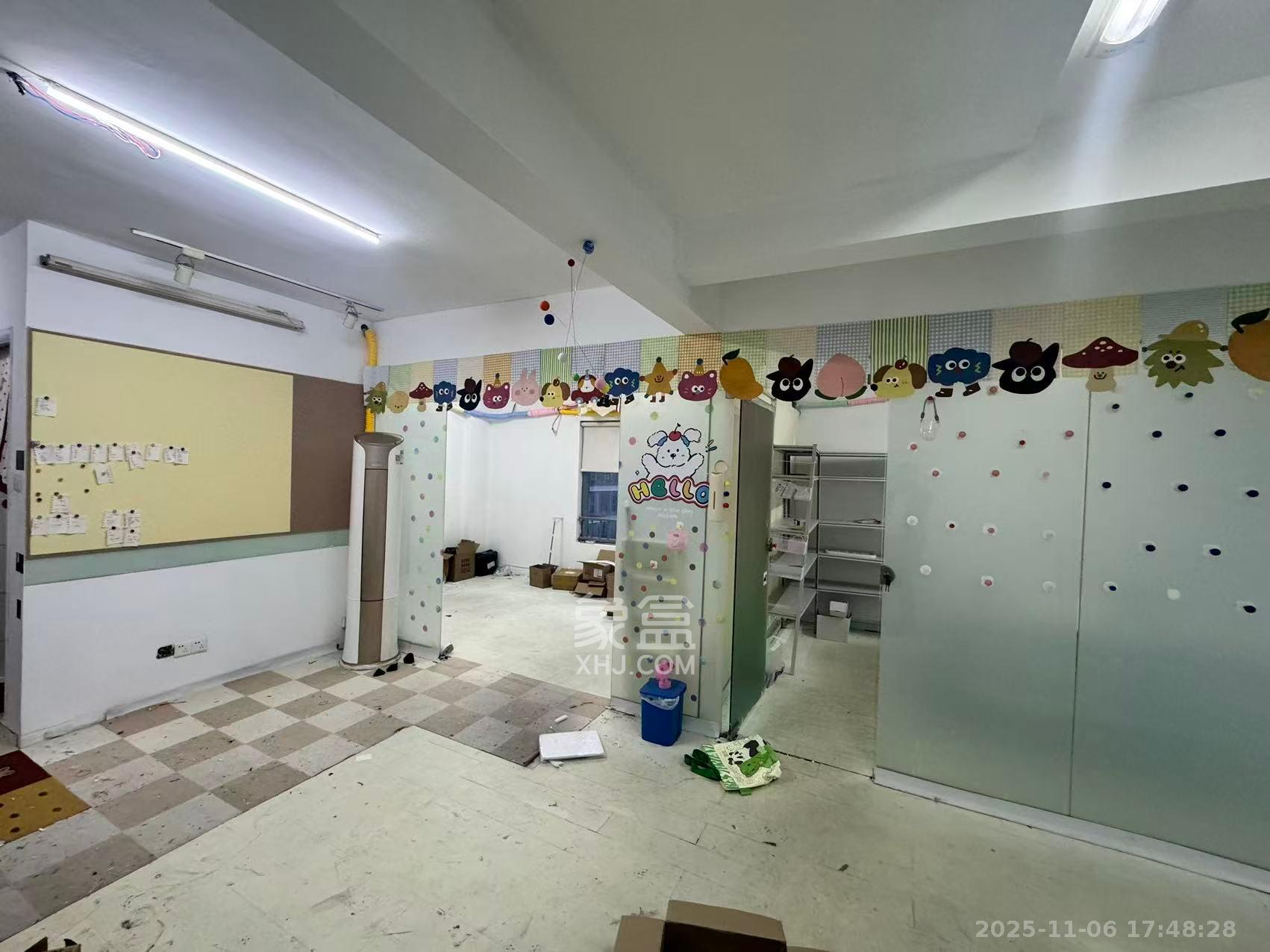 东怡外国（南湖一号)  2室1厅1卫    2700.0元/月室内图