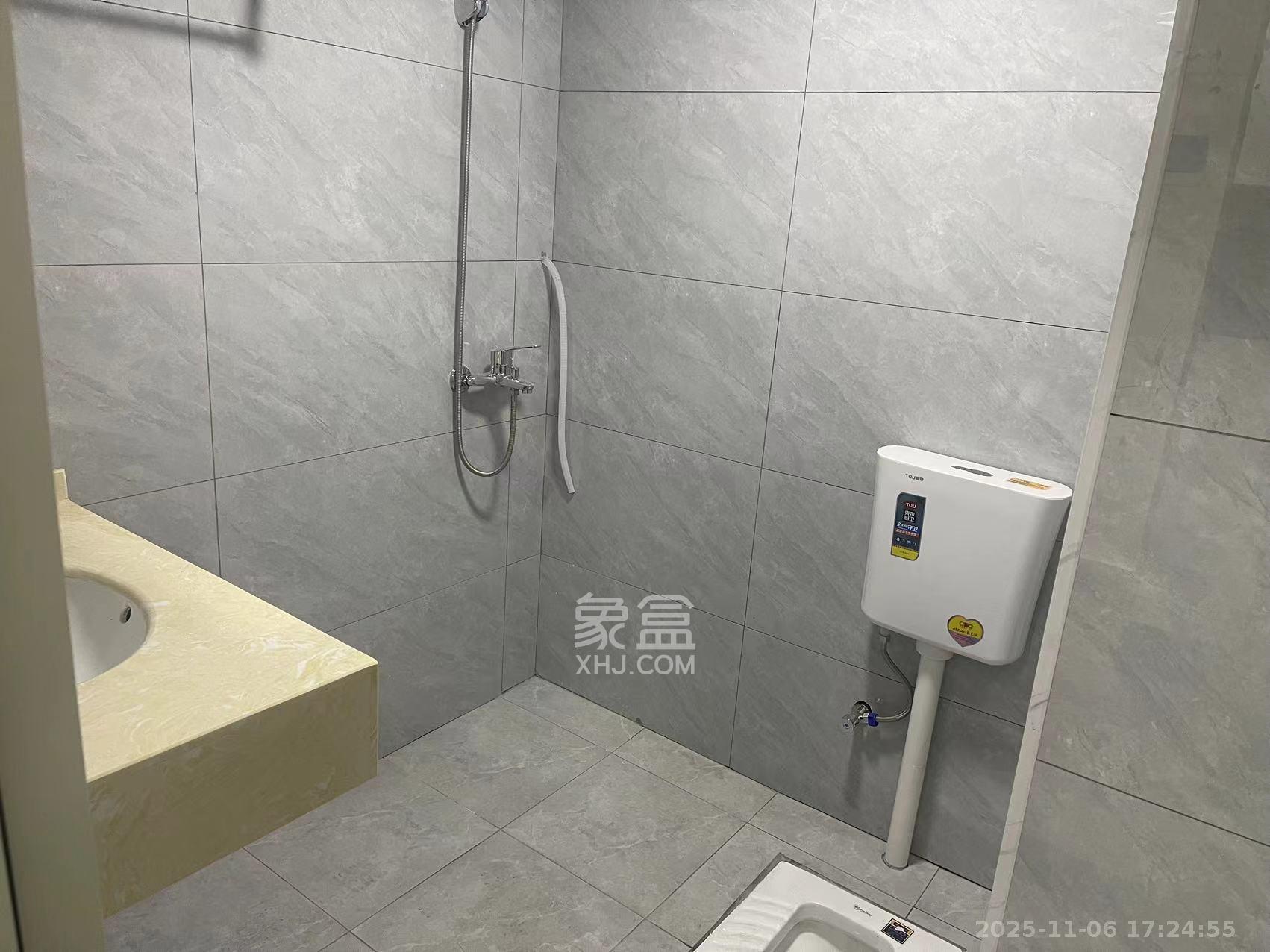 福晟钱隆国际（晟冉景苑）  2室1厅1卫    1700.0元/月室内图