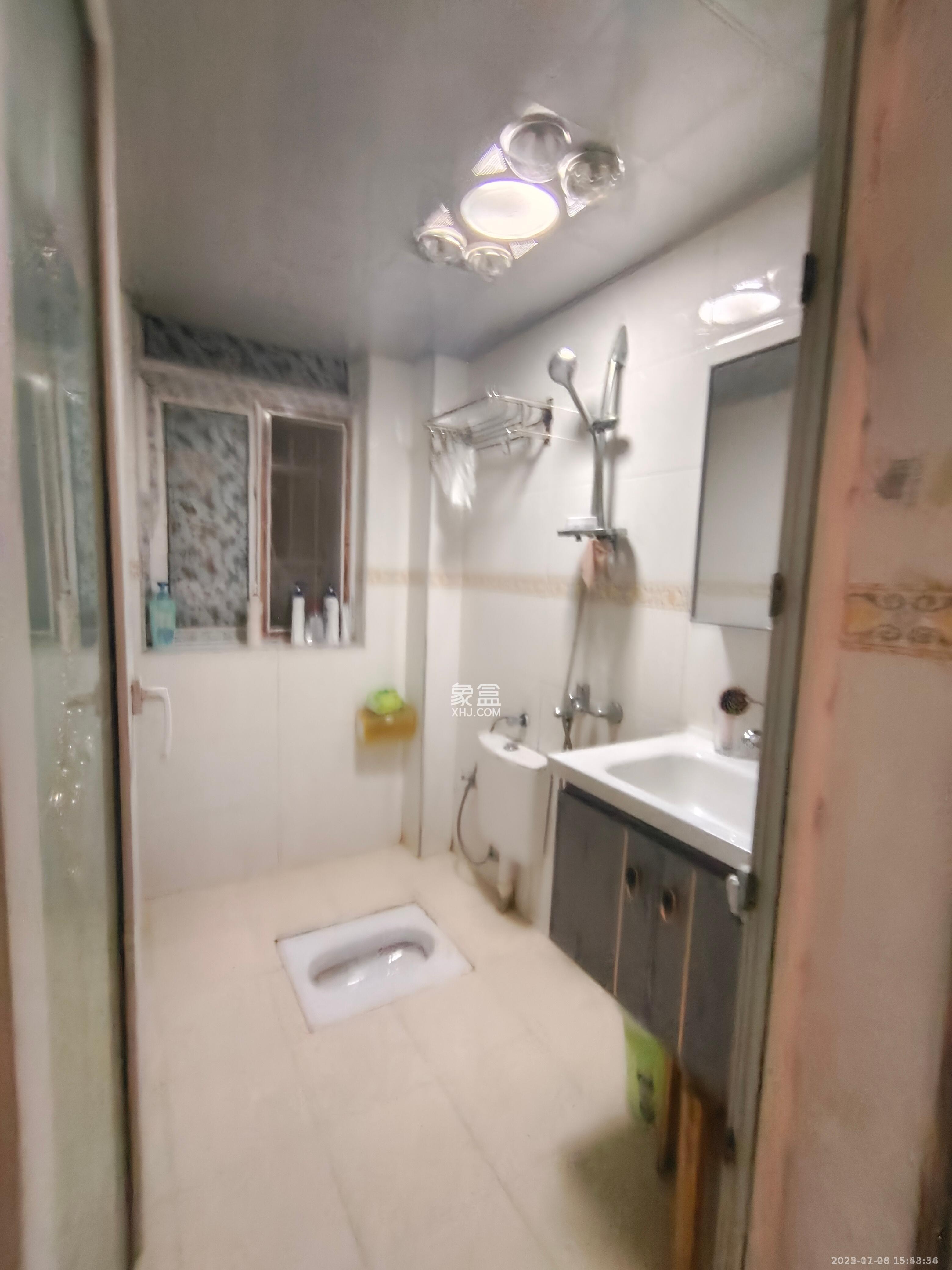 山水湾  2室2厅1卫    1680.0元/月室内图