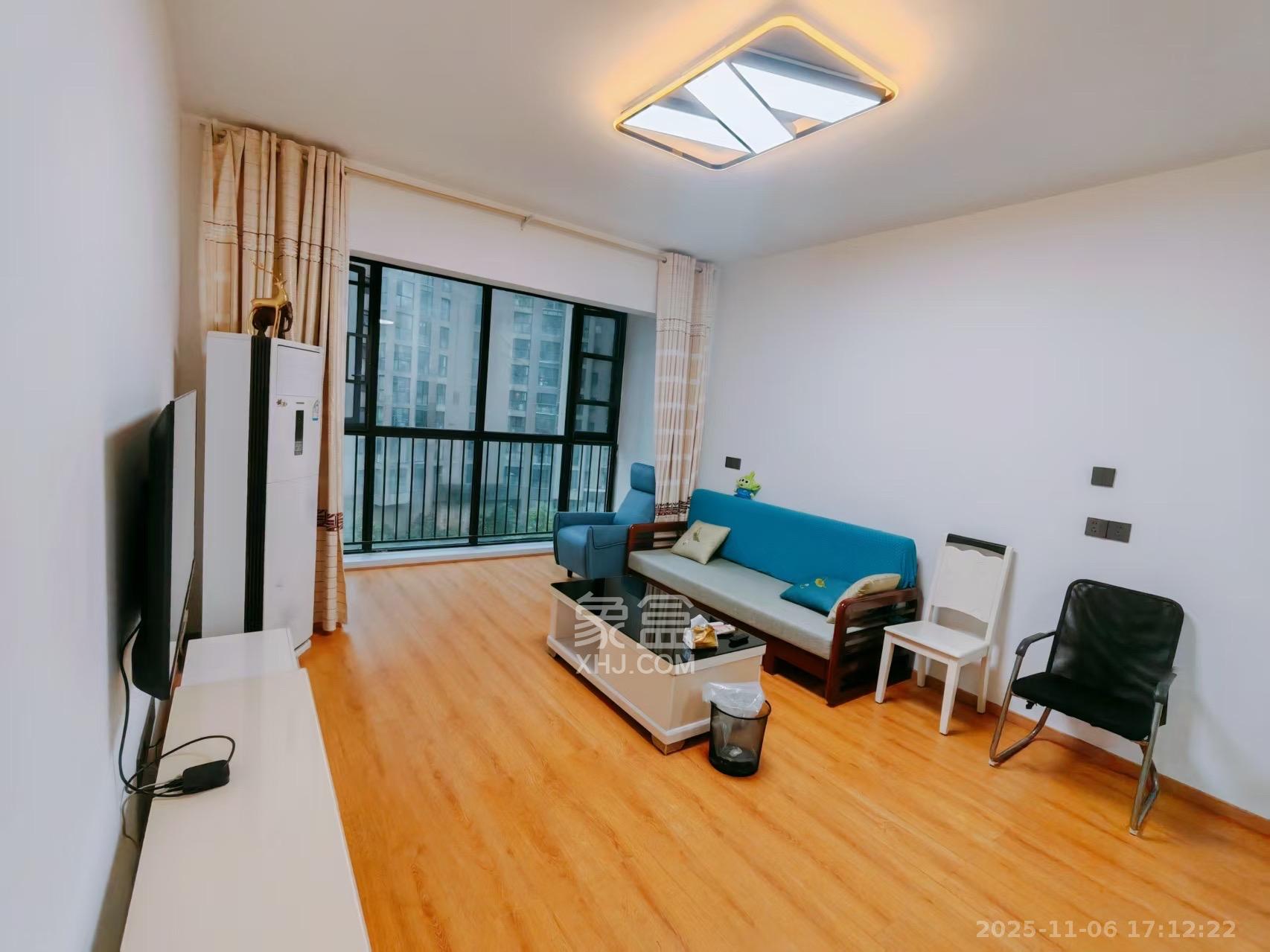 金土地第一湾  3室2厅1卫    2500.0元/月室内图