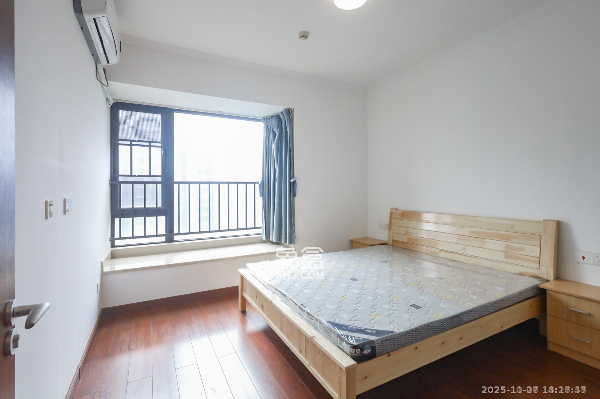 万科里金域国际  4室2厅2卫    4500.0元/月室内图