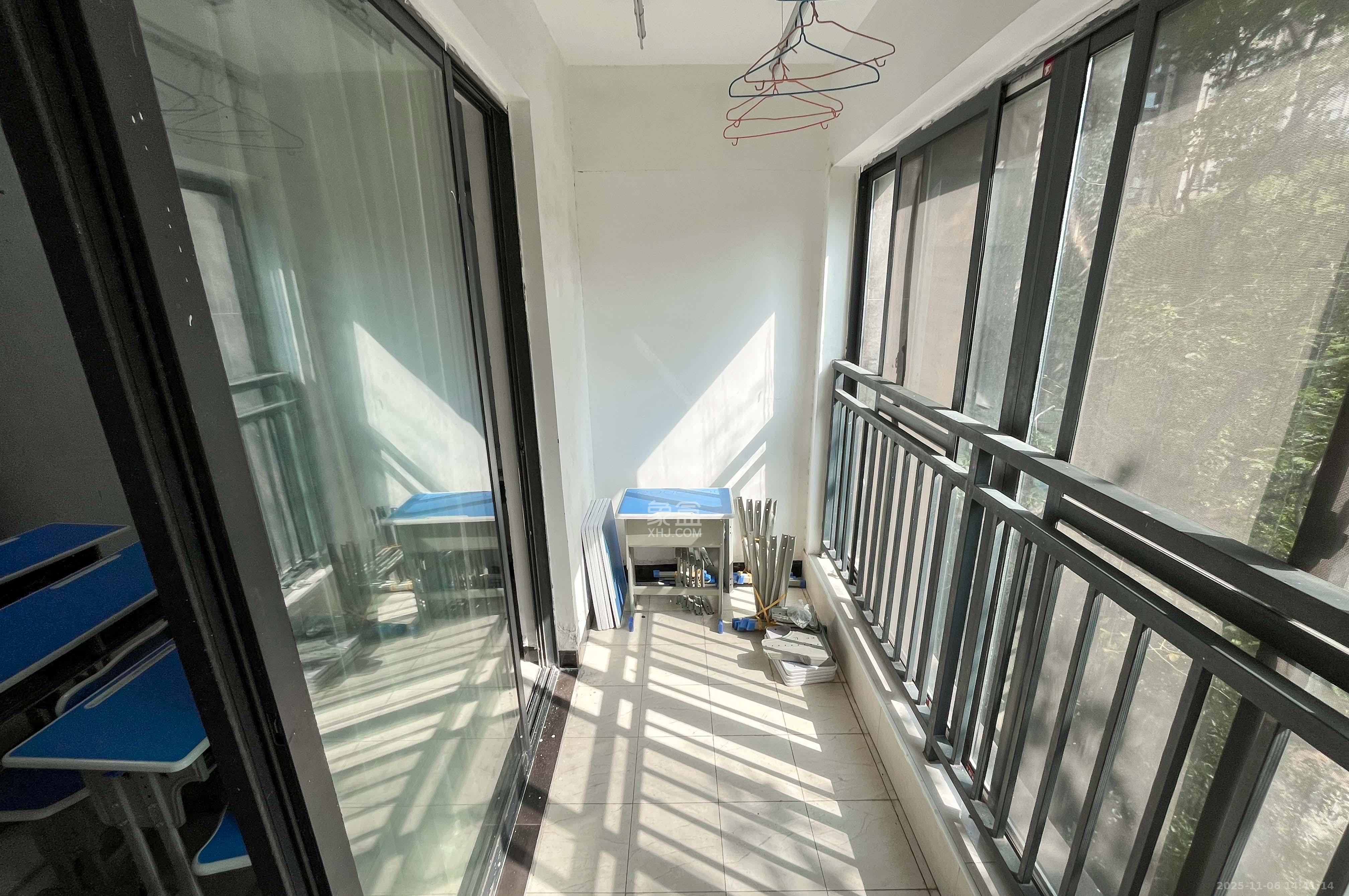 中海梅溪湖壹号  3室2厅2卫    158.0万其他