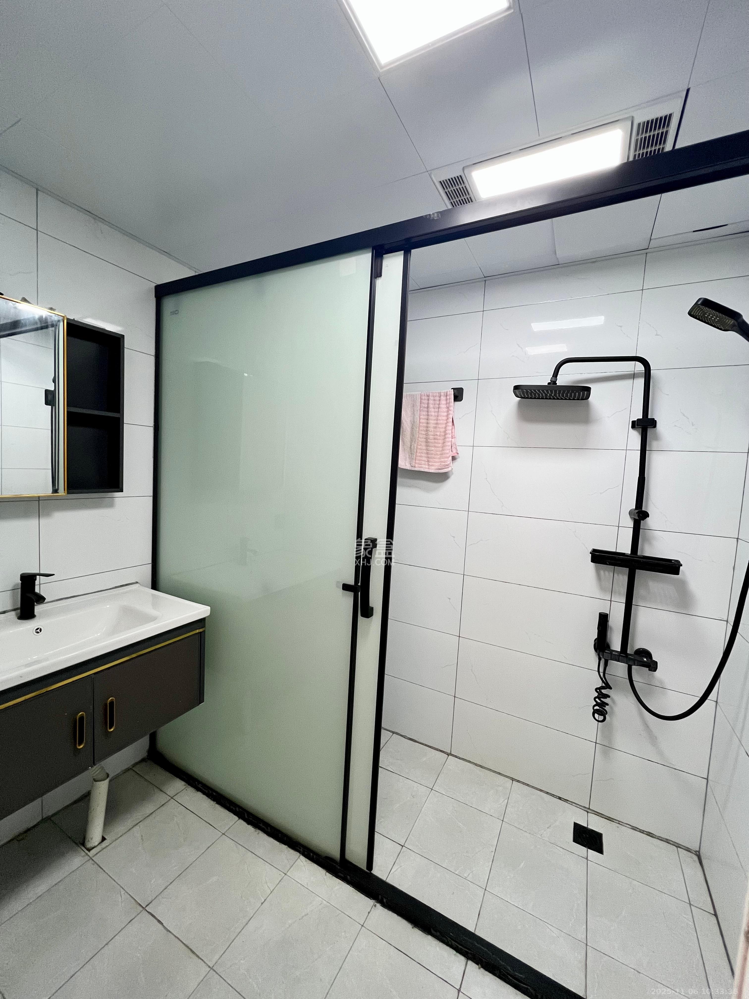 福晟钱隆国际（晟冉景苑）  1室1厅1卫    1500.0元/月室内图