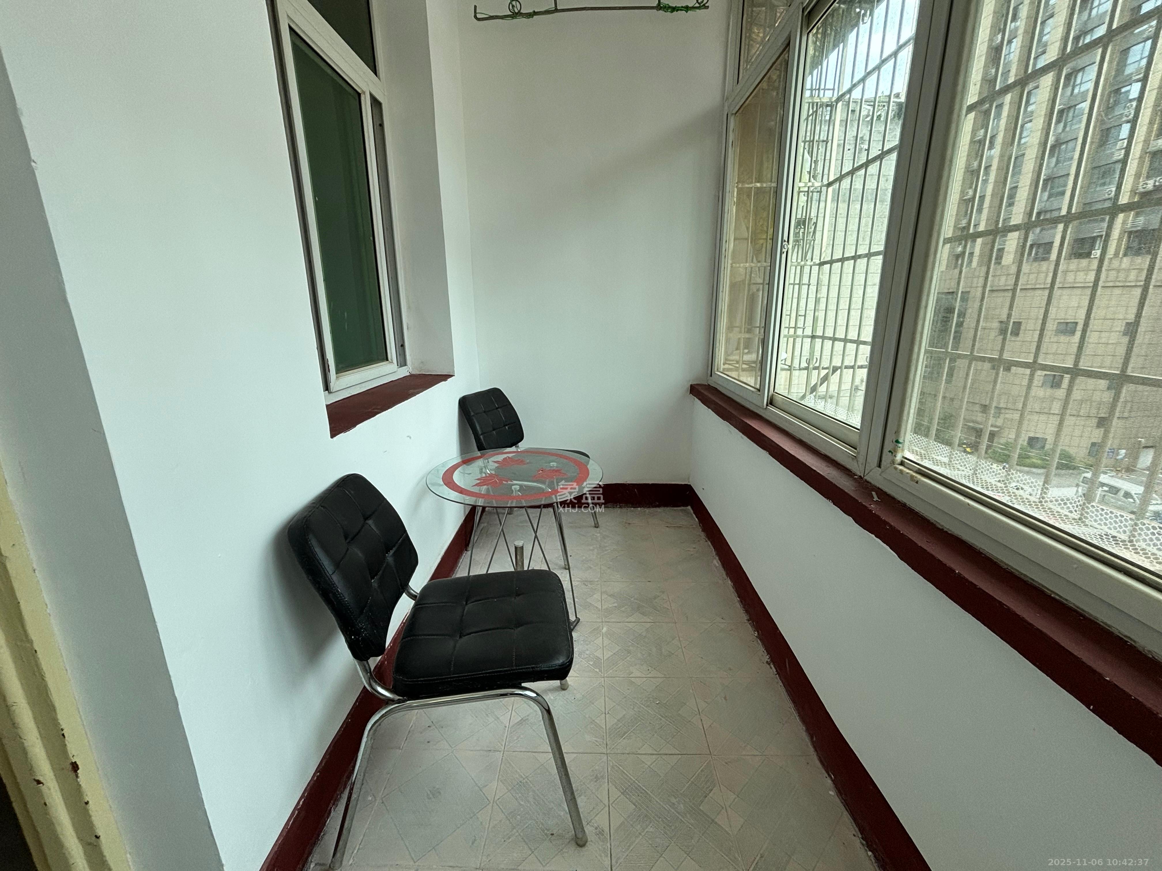 邵阳坪农垦局宿舍9号  1室1厅1卫    1600.0元/月室内图