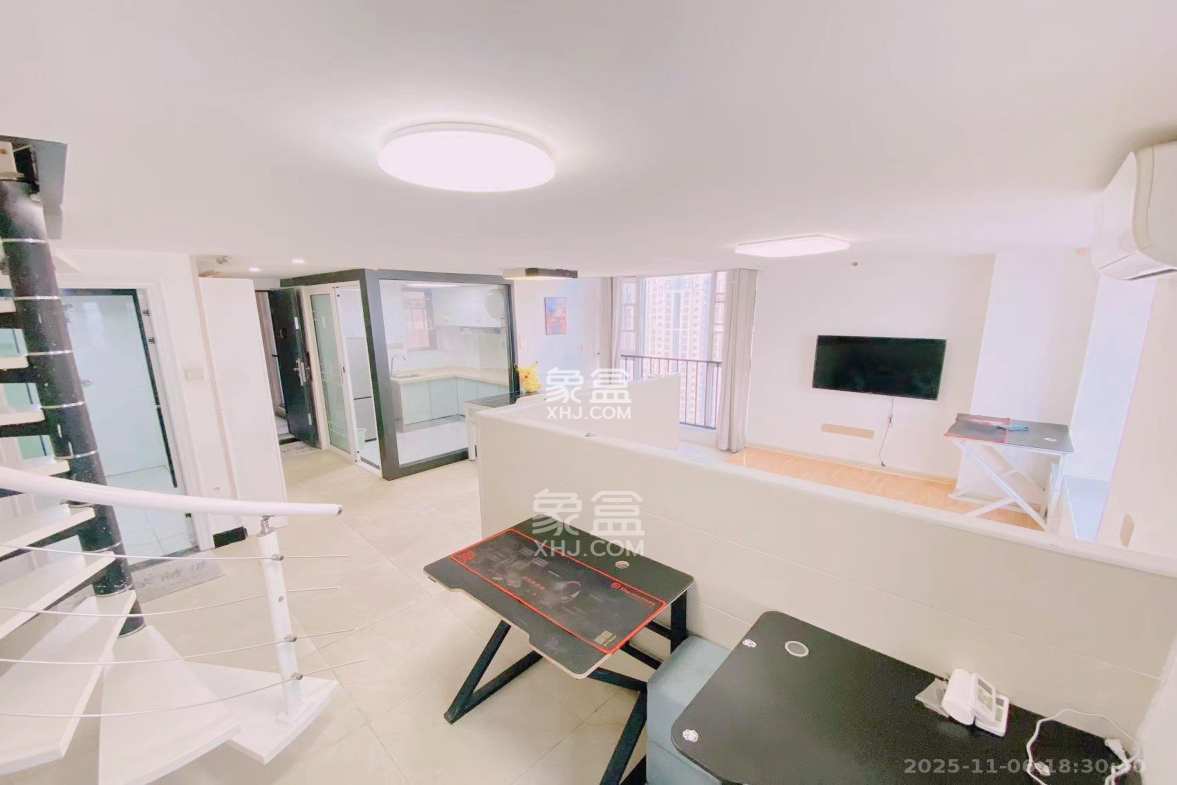 芙蓉万国城MOMA(卓越汇富苑) 3室1厅1卫 2000.0元/月 芙蓉万国城MOMA(卓越汇富苑) 3室1厅1卫 2000.0元/月室内图