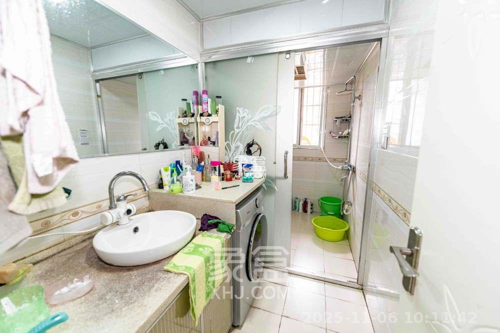 昆仑和府  3室2厅2卫    1800.0元/月