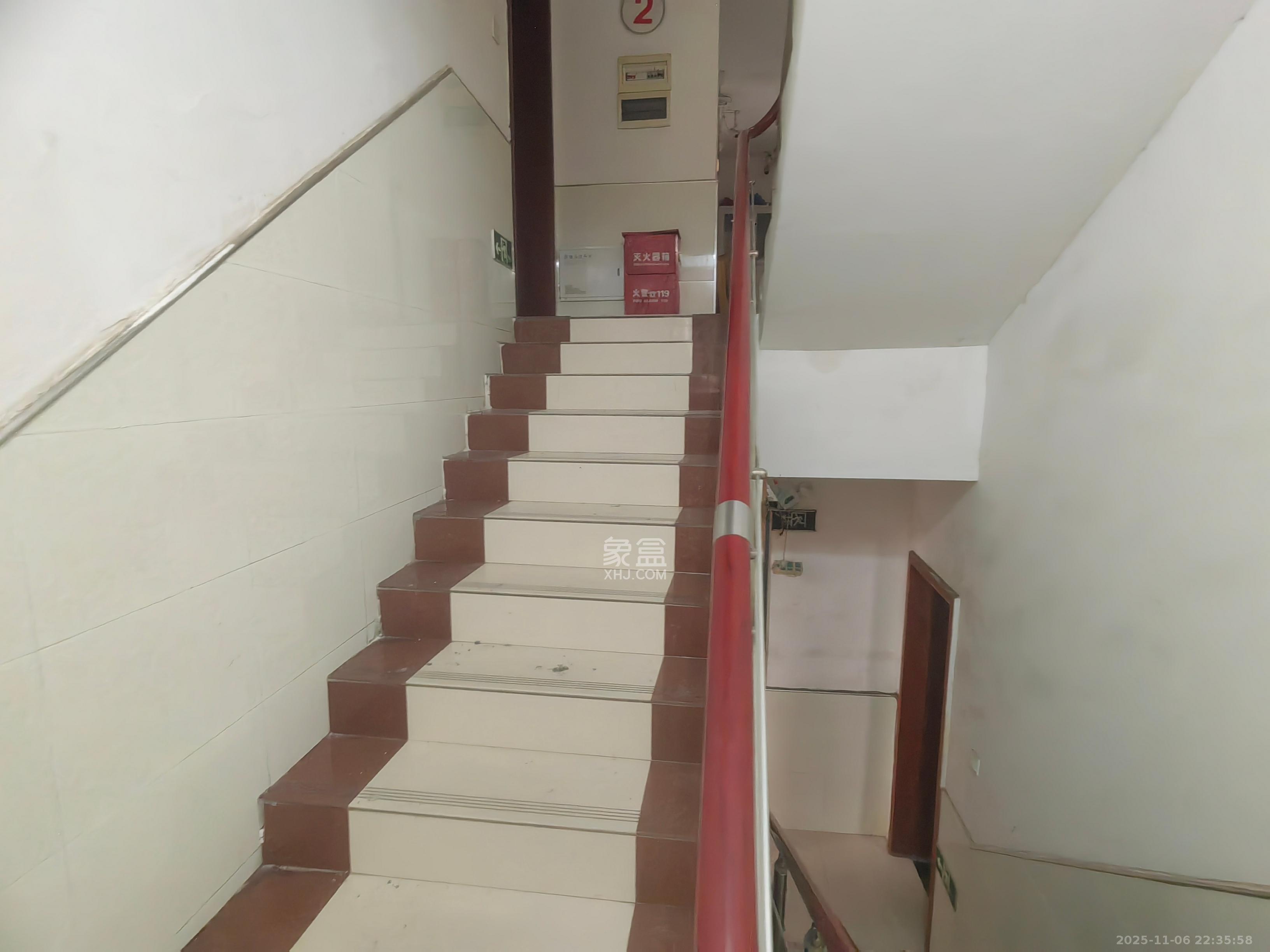 新雅园 1室0厅1卫 450.0元/月 新雅园 1室0厅1卫 450.0元/月室内图