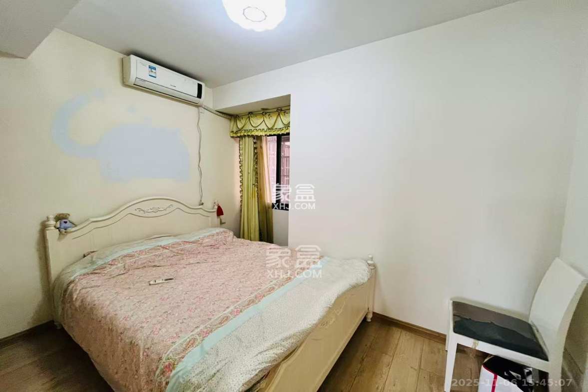 克拉美丽山庄(晟领国际) 2室2厅1卫 2200.0元/月 克拉美丽山庄(晟领国际) 2室2厅1卫 2200.0元/月室内图