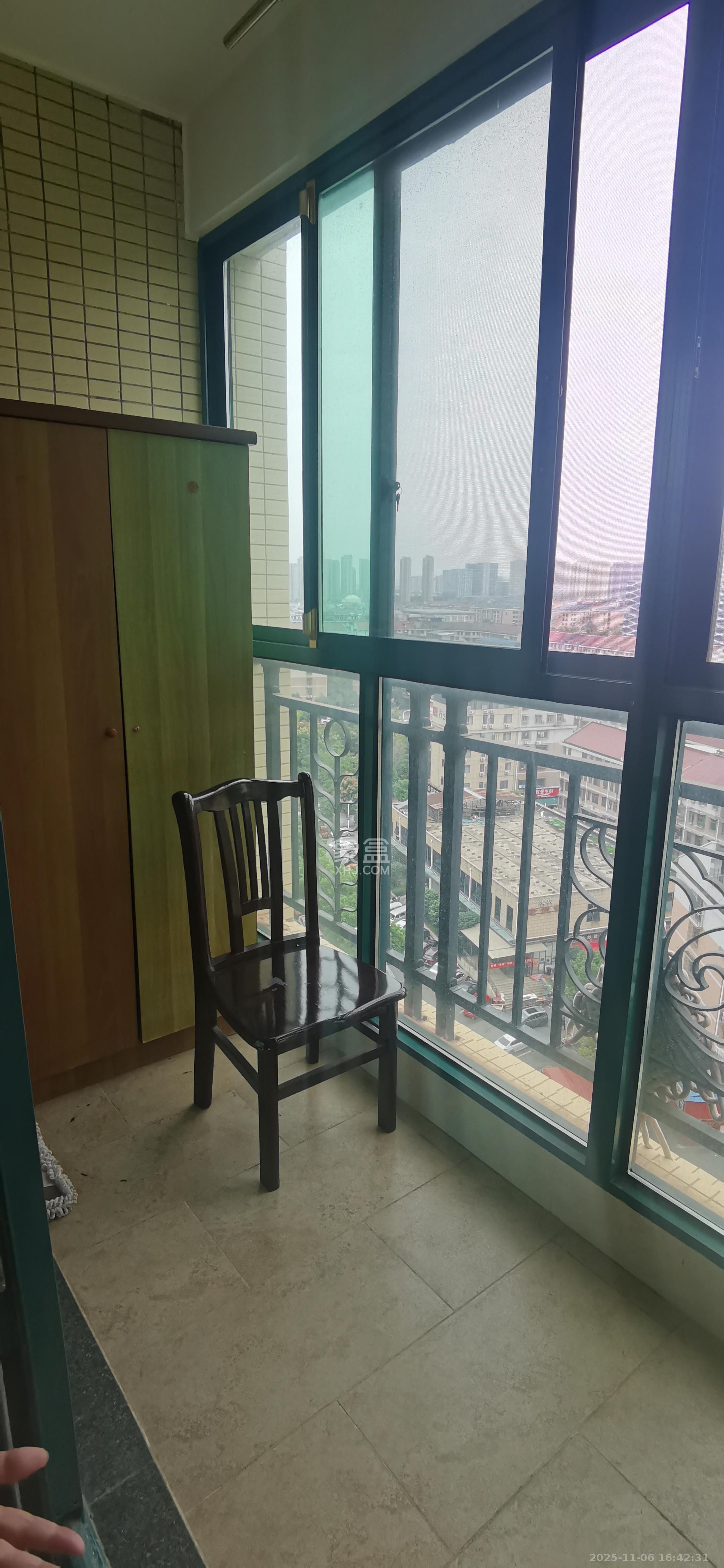 恒大翡翠华庭  2室2厅1卫    1900.0元/月室内图