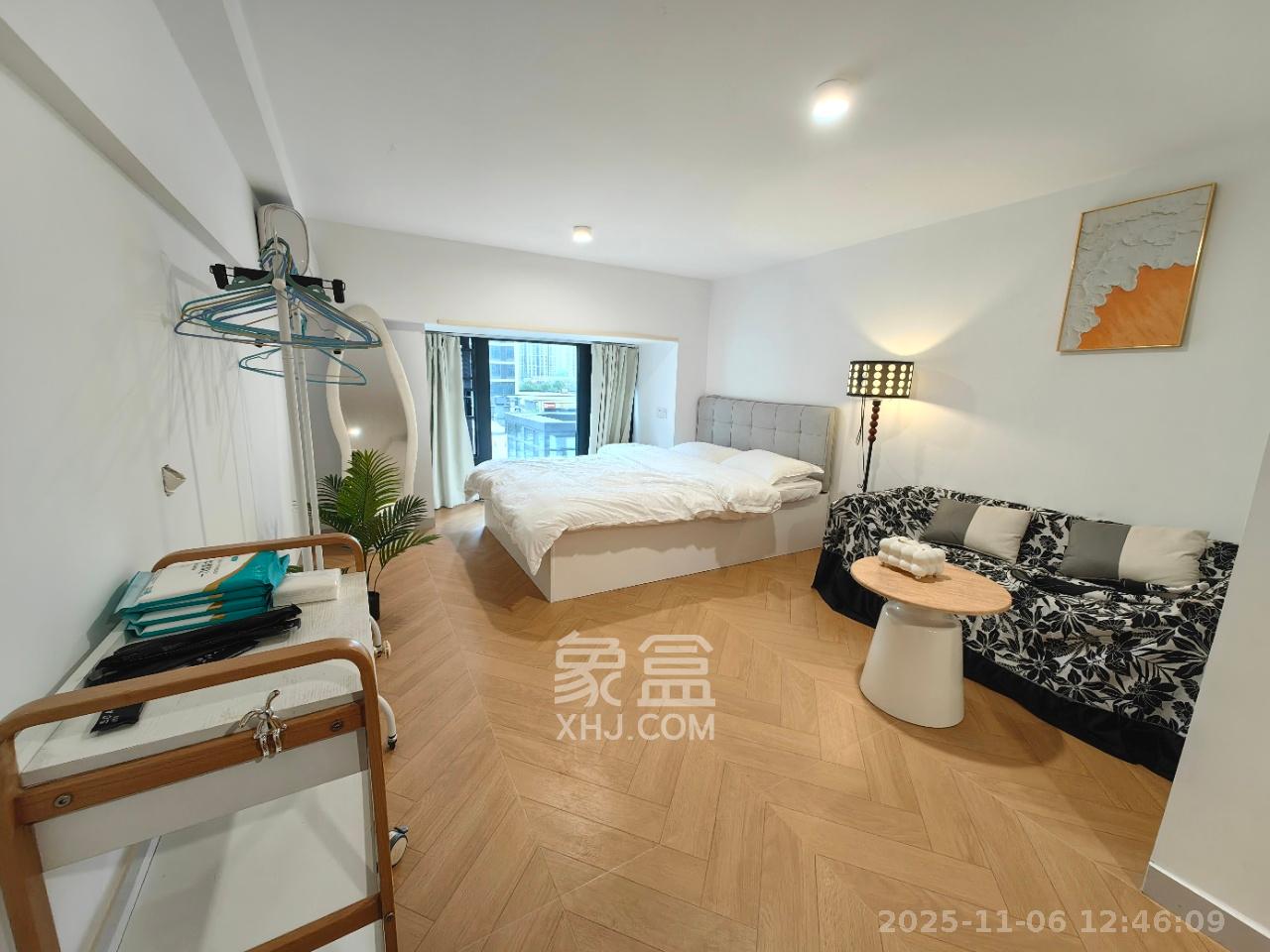 中海阅溪府 1室1厅1卫 1400.0元/月 中海阅溪府 1室1厅1卫 1400.0元/月室内图