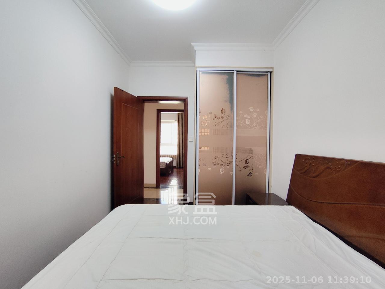 紫云阁 3室2厅1卫 1800.0元/月 紫云阁 3室2厅1卫 1800.0元/月室内图