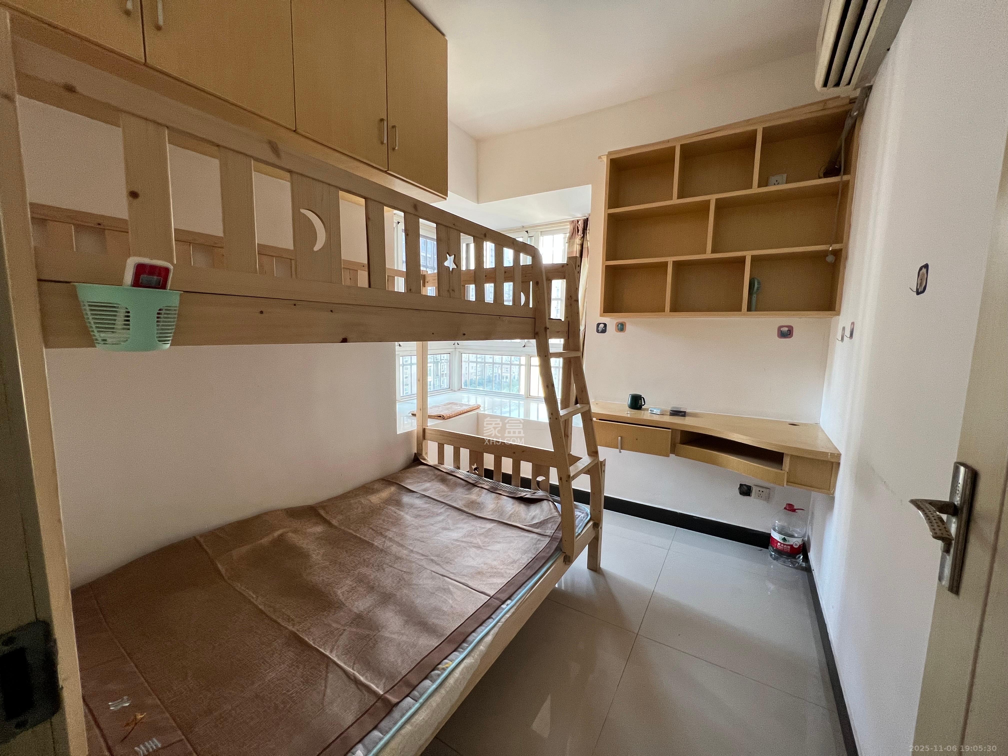 上河国际C区 3室1厅1卫 2500.0元/月 上河国际C区 3室1厅1卫 2500.0元/月室内图