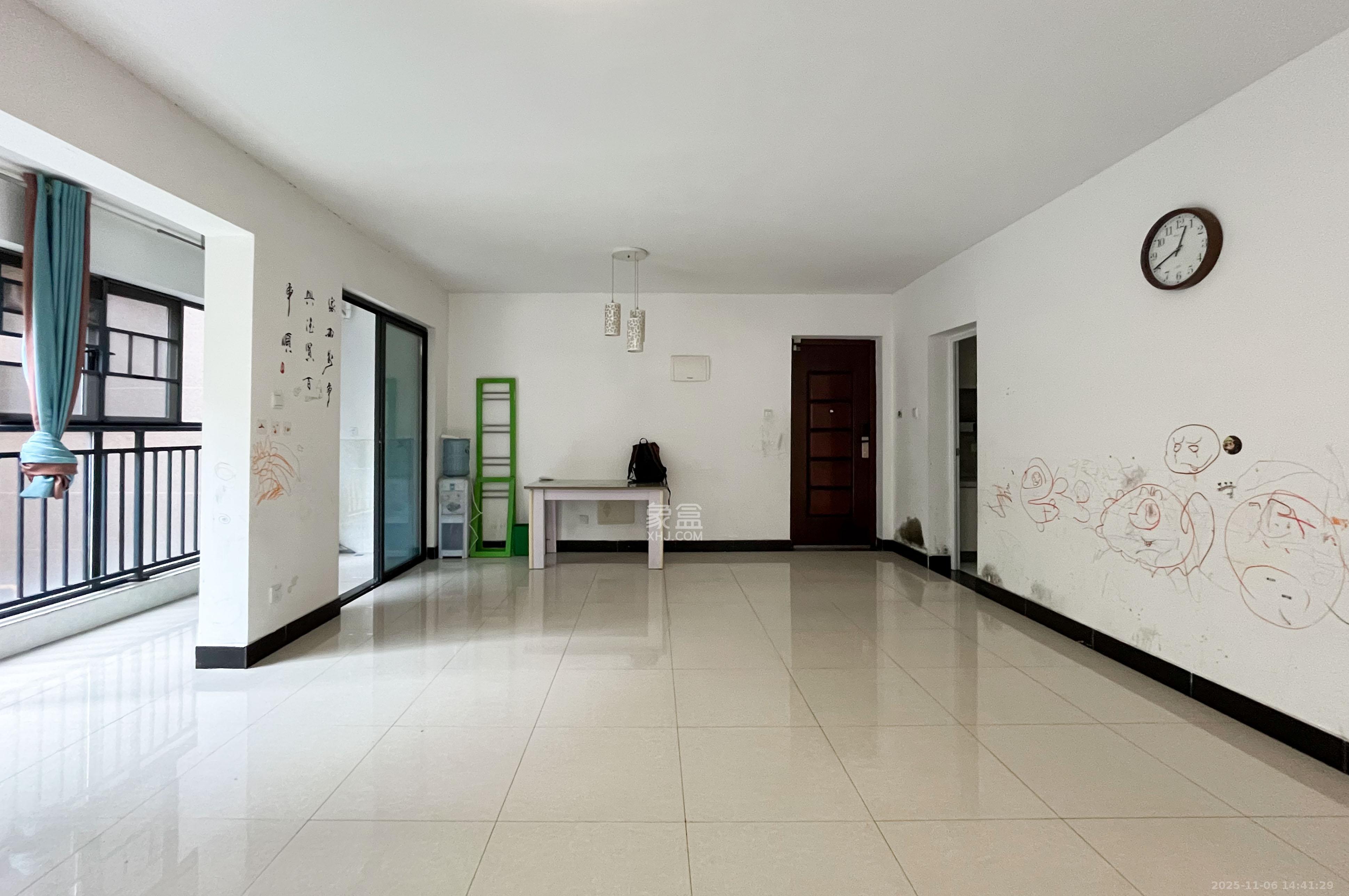 中海梅溪湖壹号  3室2厅1卫    160.0万