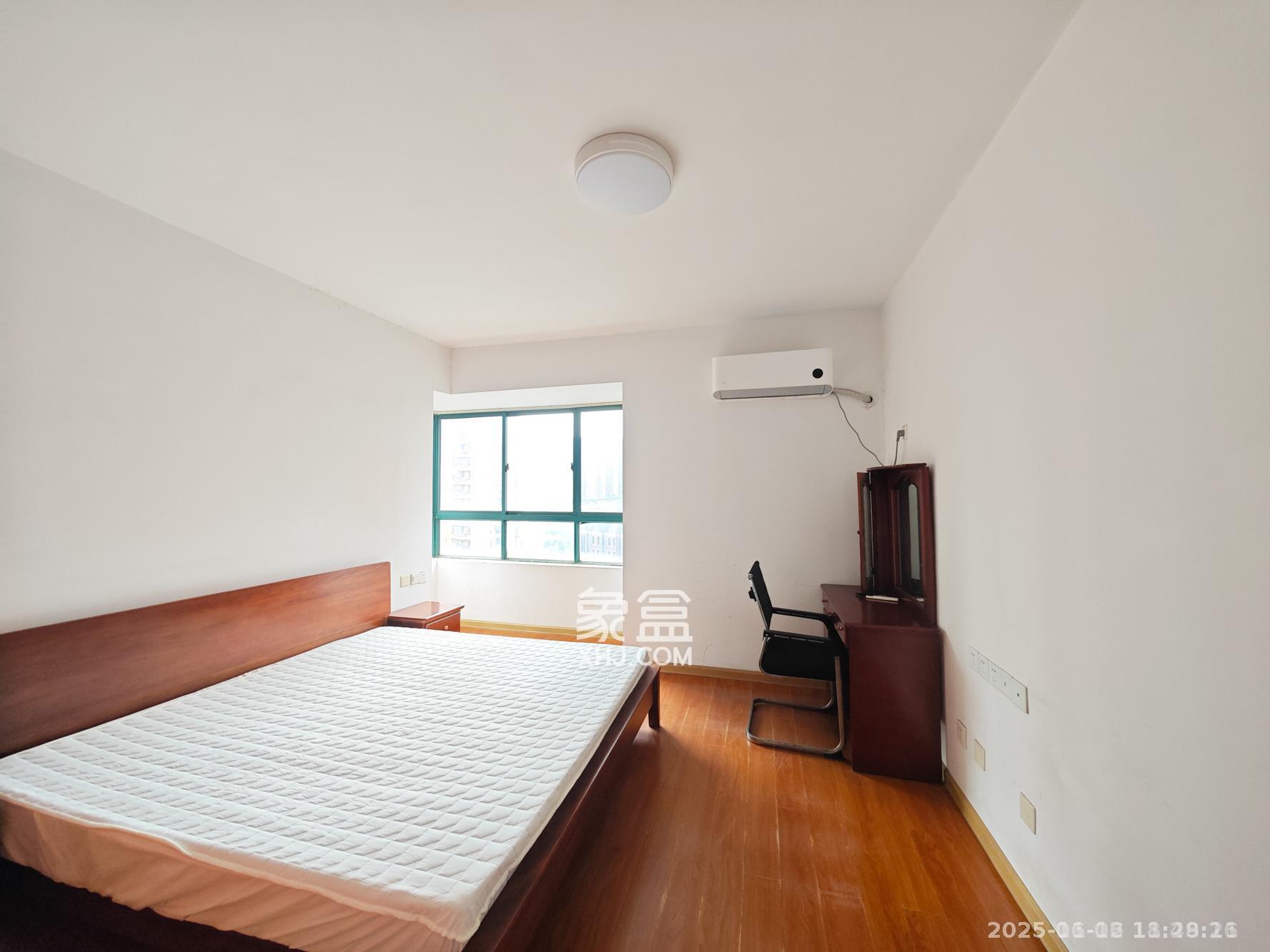 华盛世纪新城 3室2厅1卫 2600.0元/月 华盛世纪新城 3室2厅1卫 2600.0元/月室内图