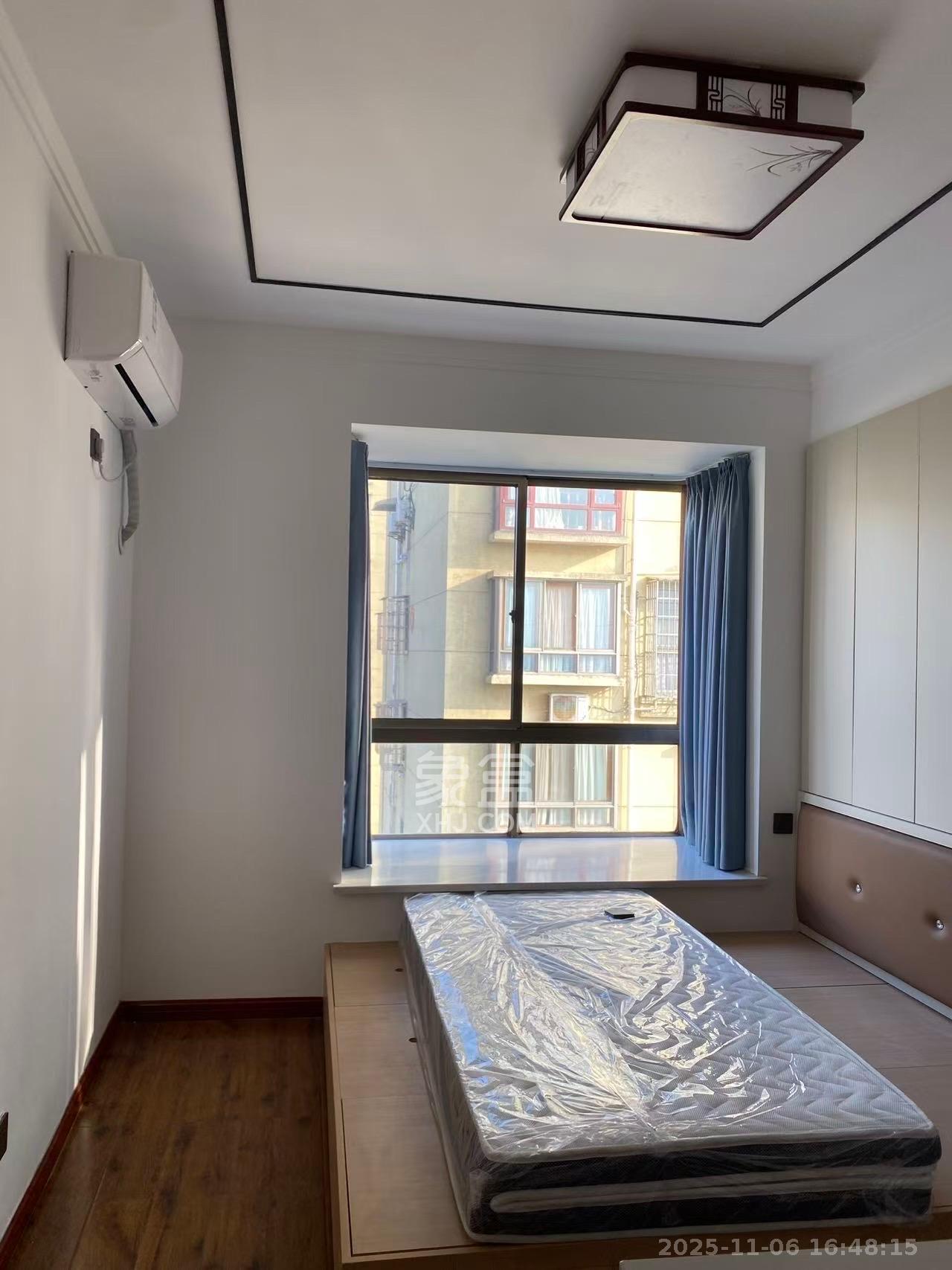 金色比华利  4室2厅2卫    1100.0元/月室内图