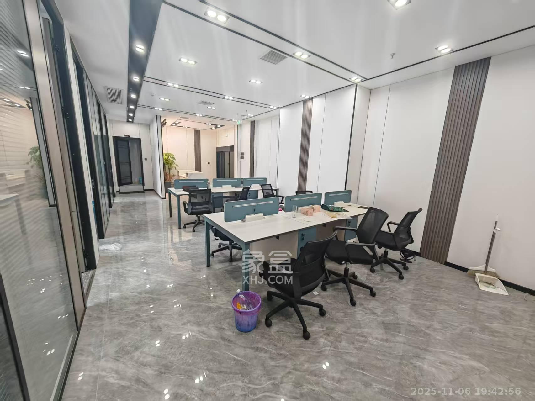 京武浪琴山三期（京武中心）  1室1厅1卫    8000.0元/月室内图