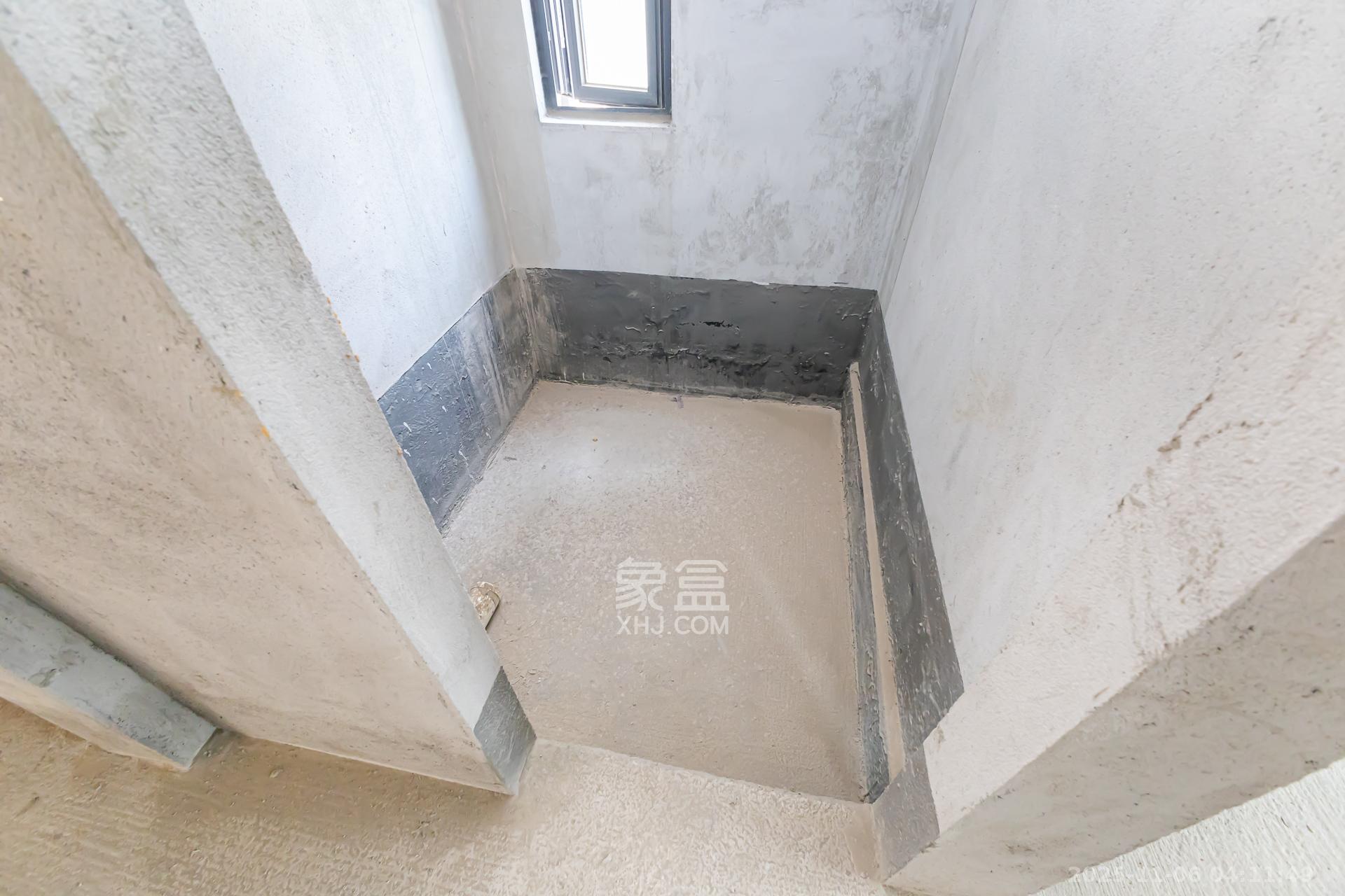 越秀湘江星汇城一期  3室2厅2卫    153.0万卫生间