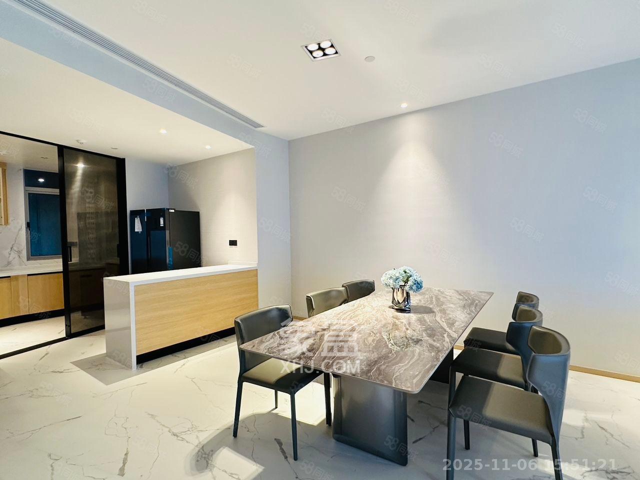 正荣梅溪紫阙台  4室2厅4卫    8500.0元/月室内图