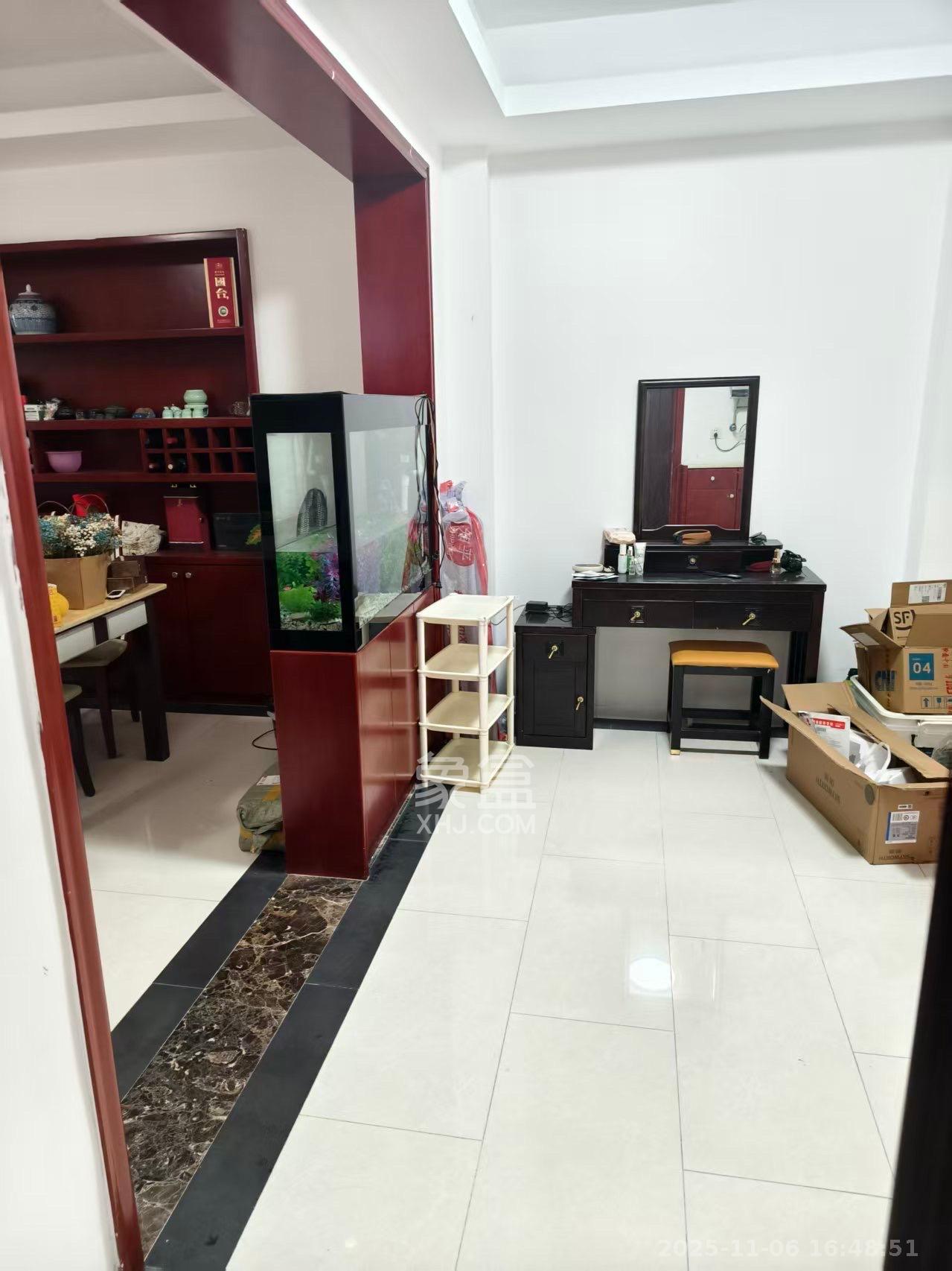 钰龙天下一期  3室2厅2卫    3500.0元/月室内图