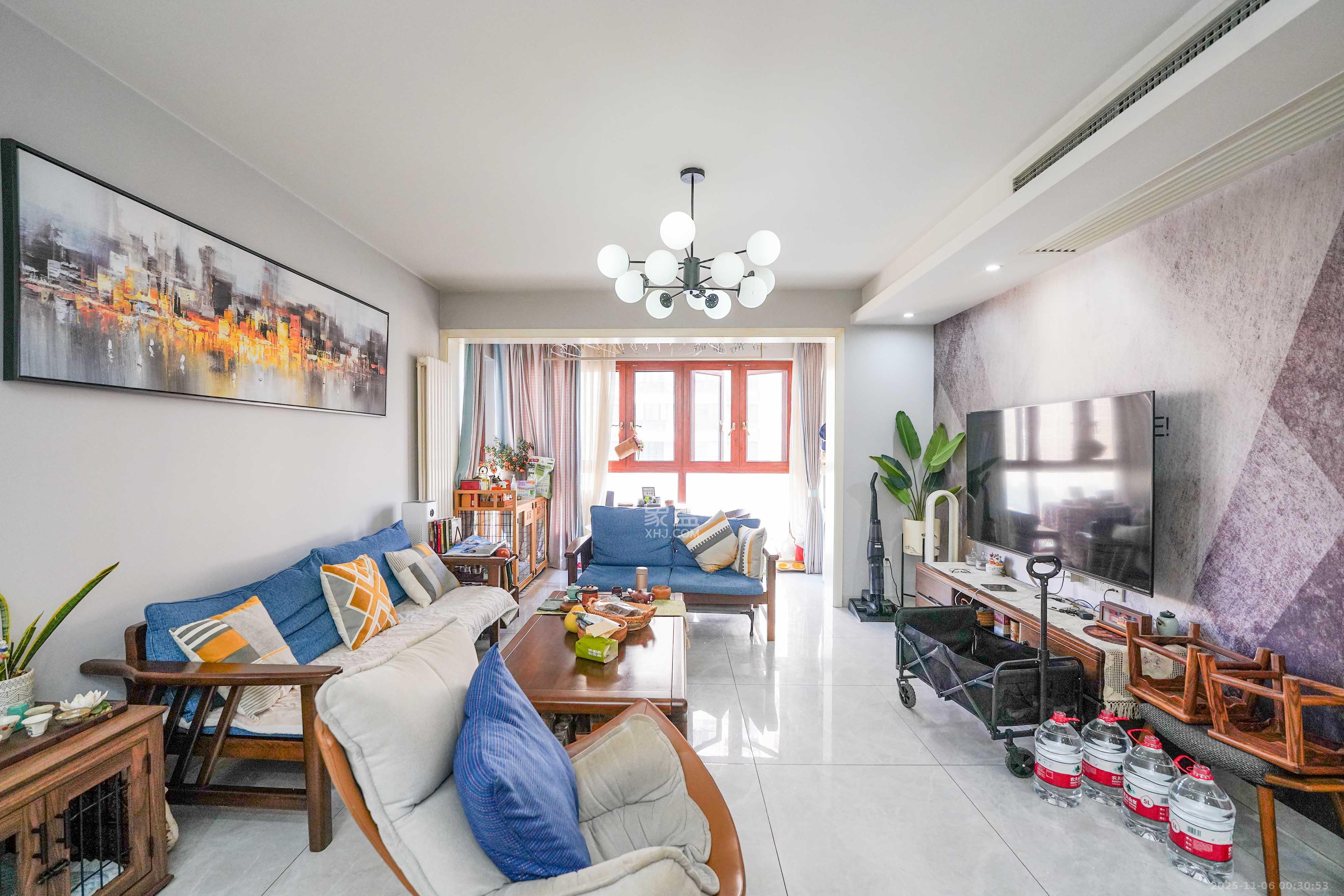 怡海星城 3室2厅2卫 75.0万 怡海星城 3室2厅2卫 75.0万客厅