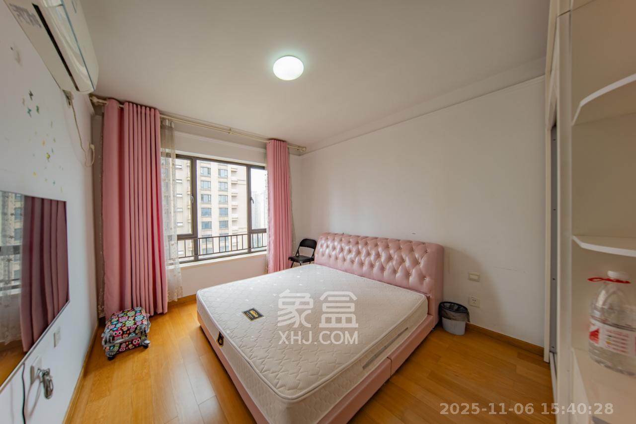 中海国际三期  3室2厅2卫    2100.0元/月室内图