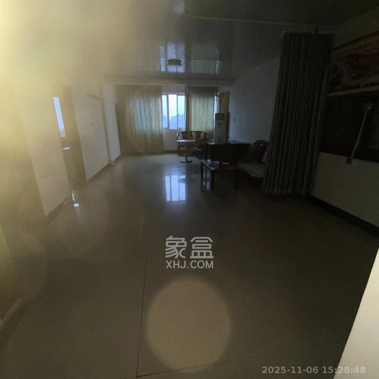 丰泉家园 3室2厅1卫 4500.0元/月 丰泉家园 3室2厅1卫 4500.0元/月室内图