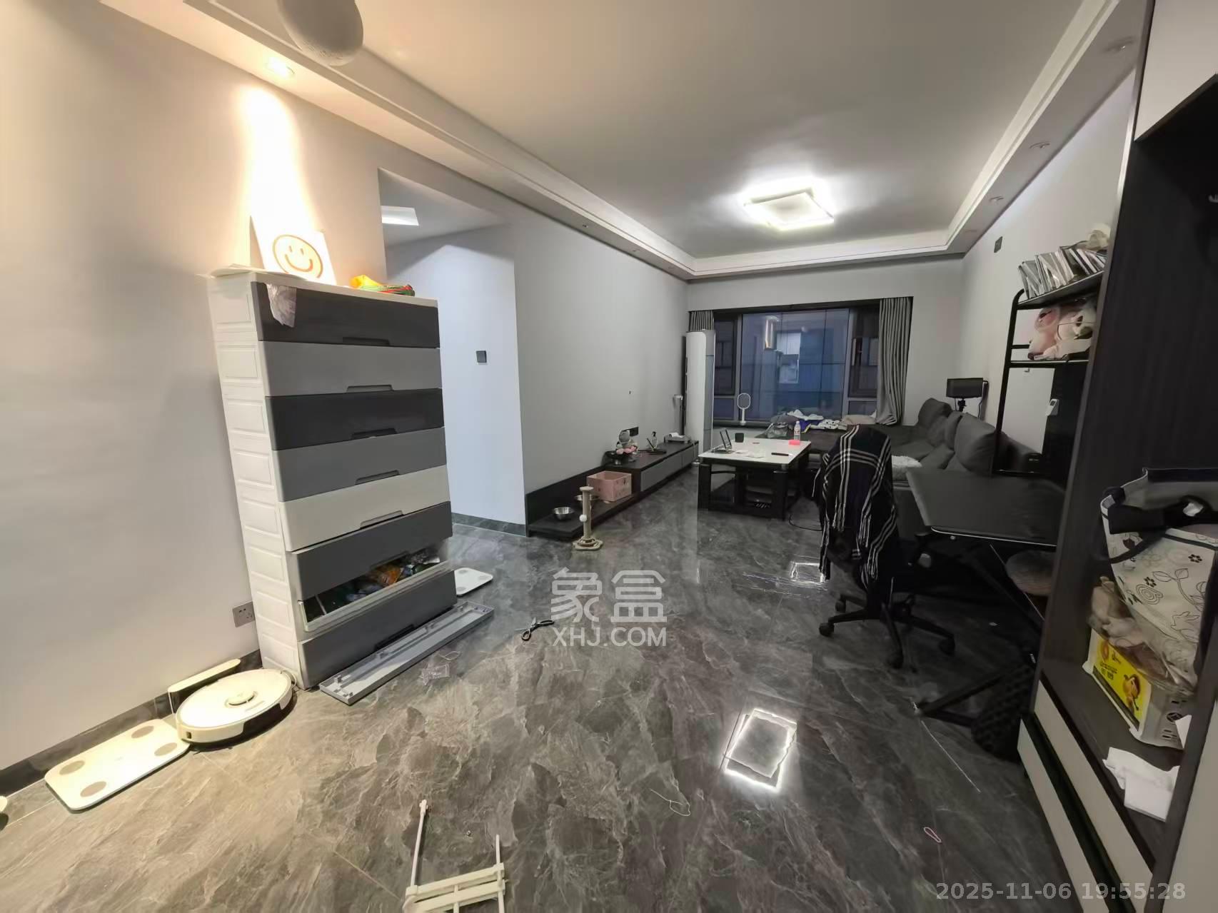 世茂铂翠湾四期（世茂悦享）  3室2厅1卫    3300.0元/月室内图