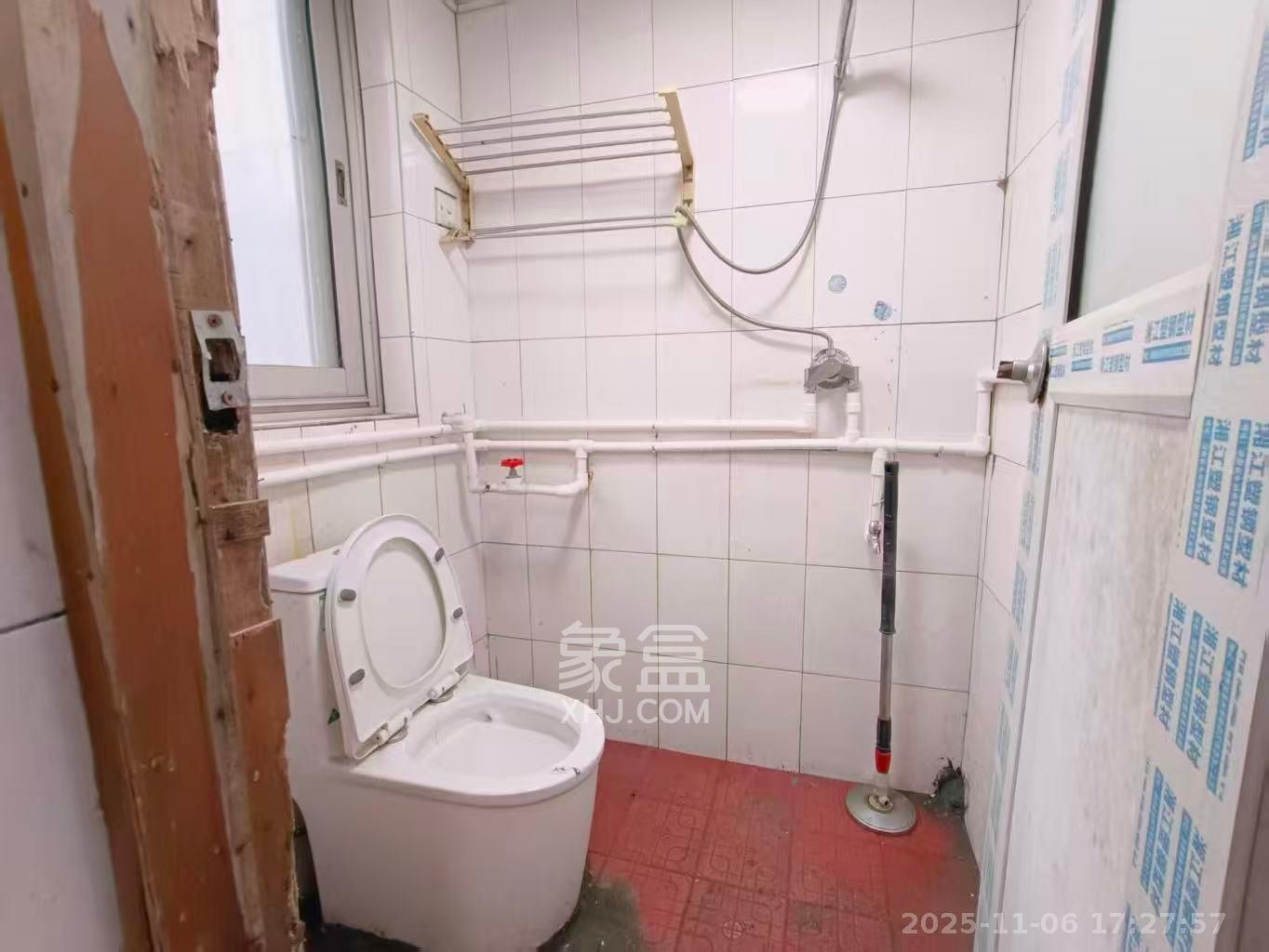 区政府宿舍  3室1厅1卫    2500.0元/月室内图